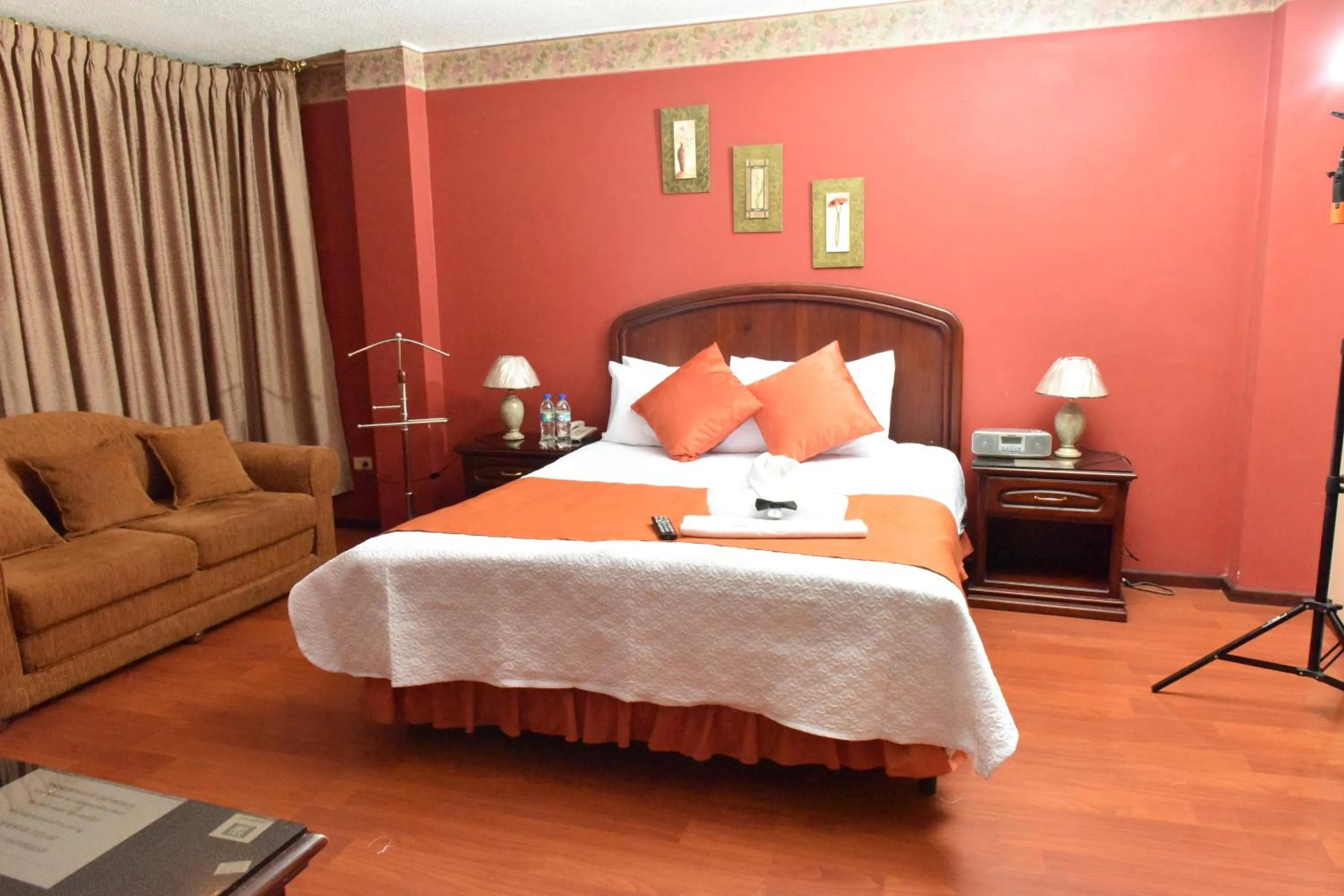 Bedroom, Bed in Hotel Makroz