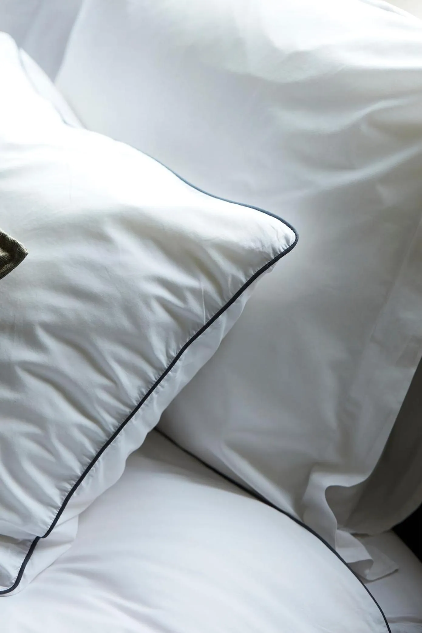 Bed in Maison d'Artiste