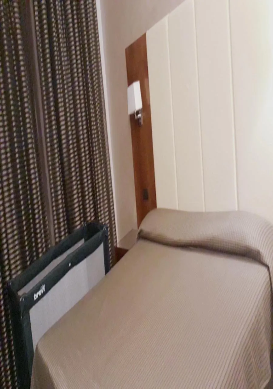 cot, Bed in B&B Federica's House In Rome