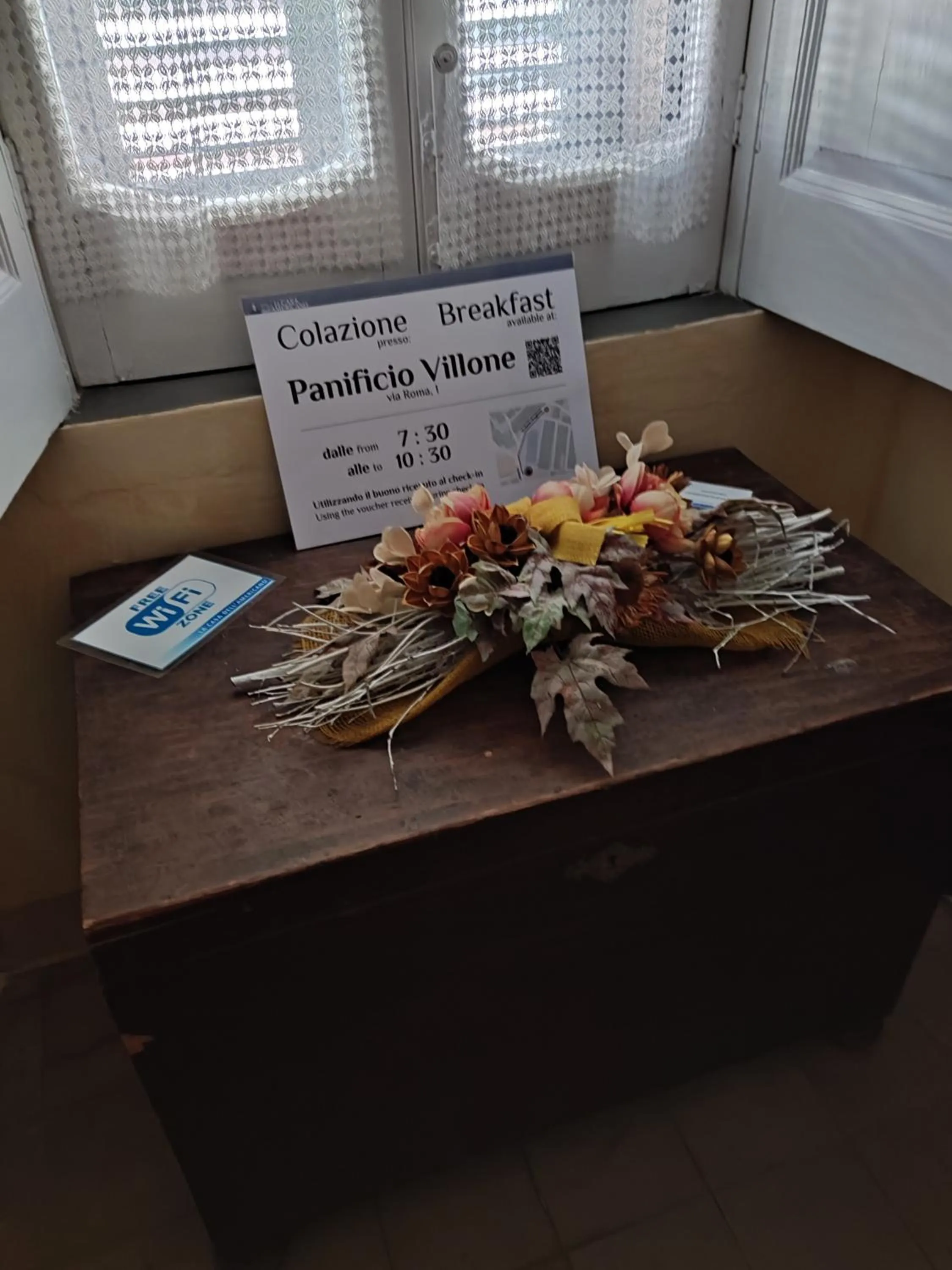 furniture in La Casa dellAmericano - Casa d'epoca anni '30