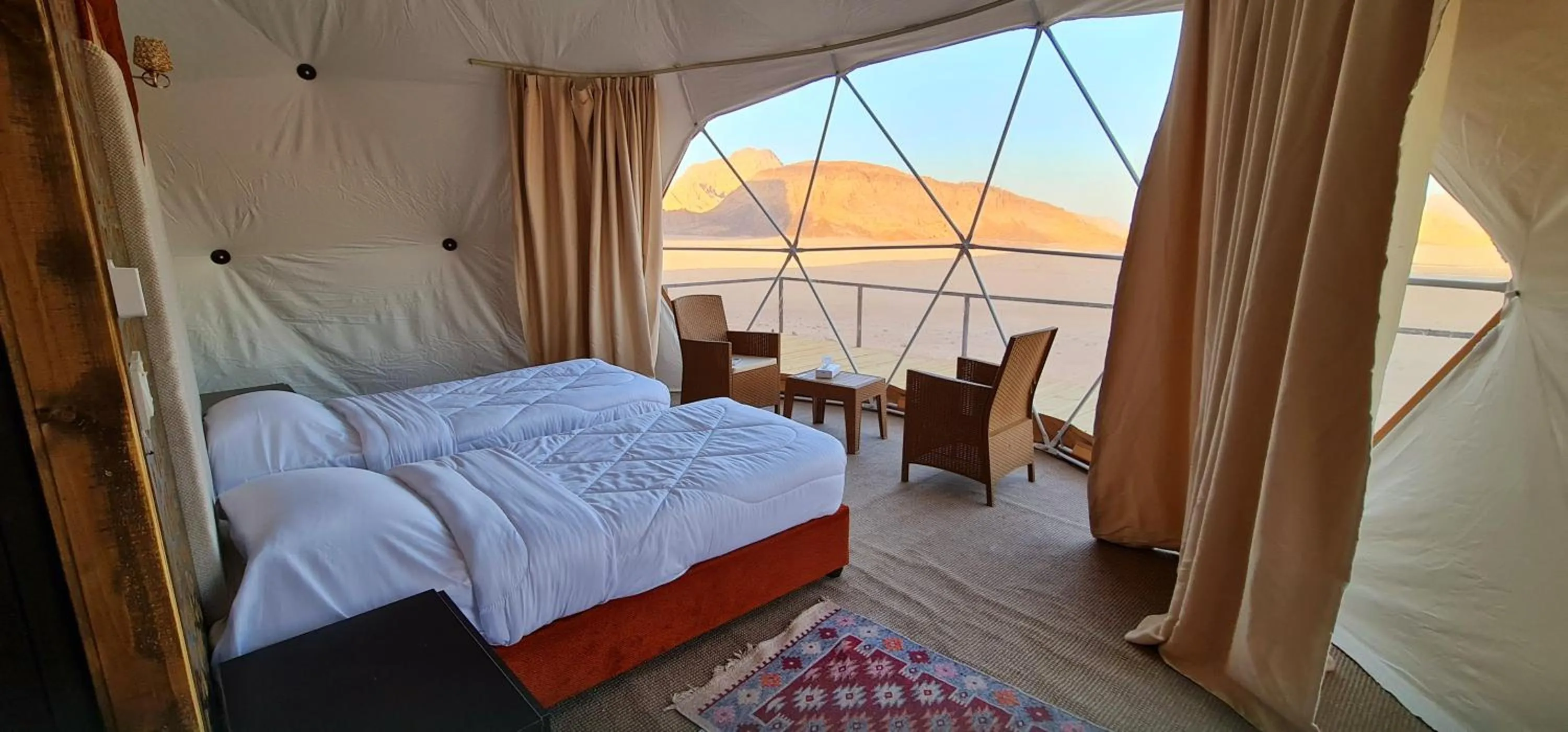 Natural landscape, Bed in Hasan Zawaideh luxury camp 2