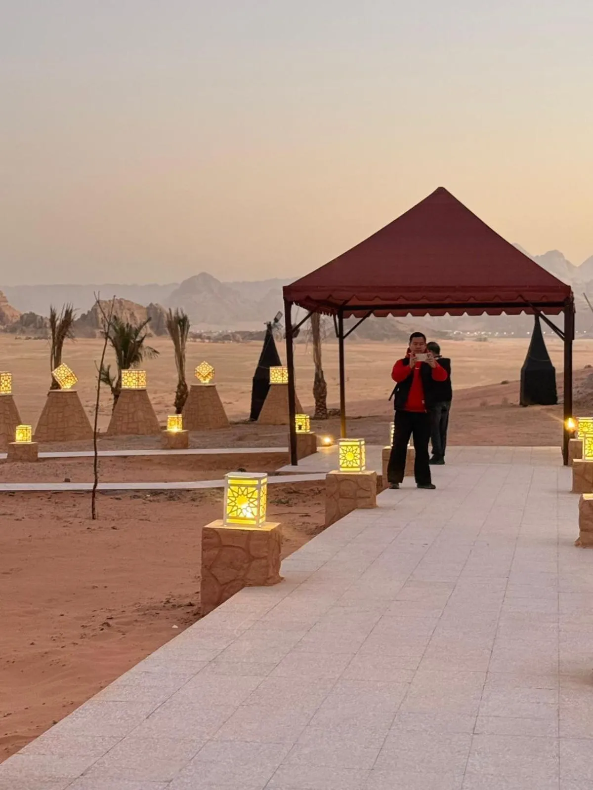 Area and facilities in Hasan Zawaideh luxury camp 2