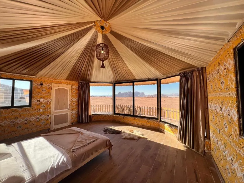Bed in Hasan Zawaideh luxury camp 2