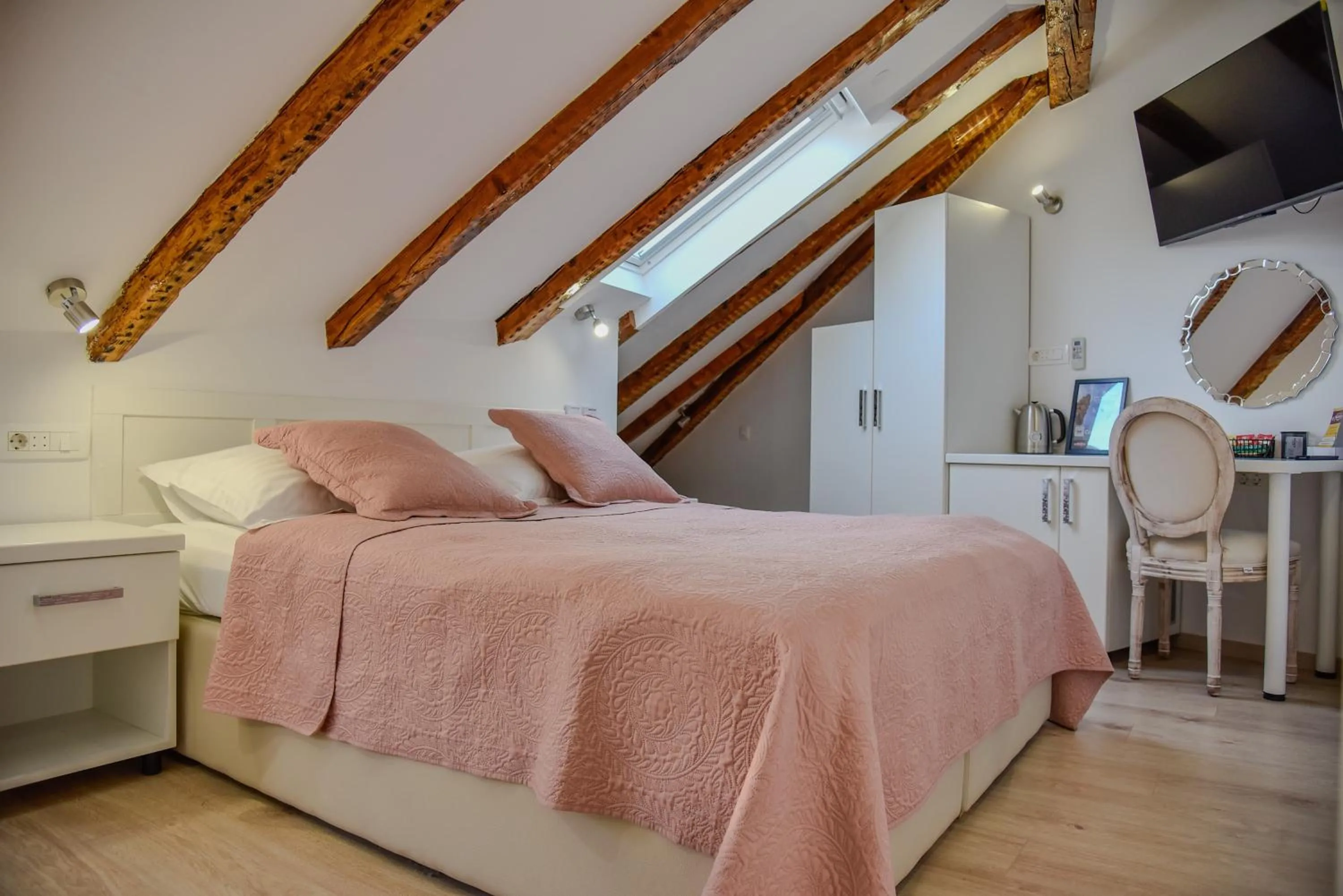 Bedroom, Bed in Hotel Kastel 1700