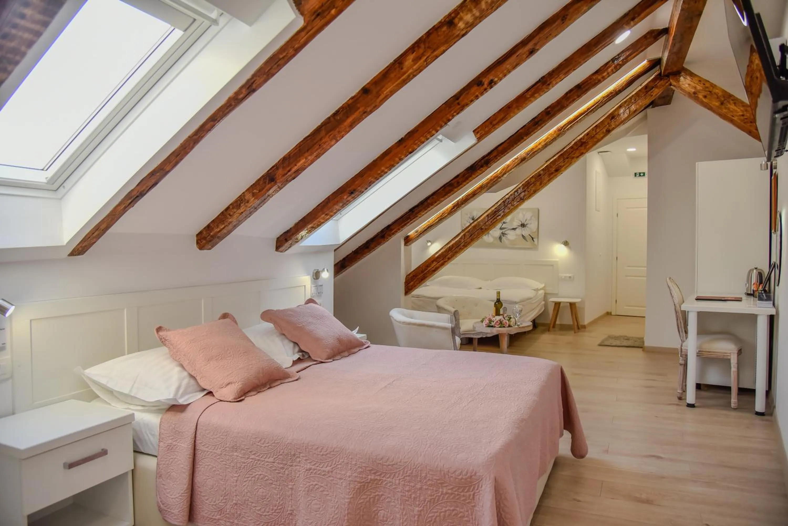 Bedroom, Bed in Hotel Kastel 1700