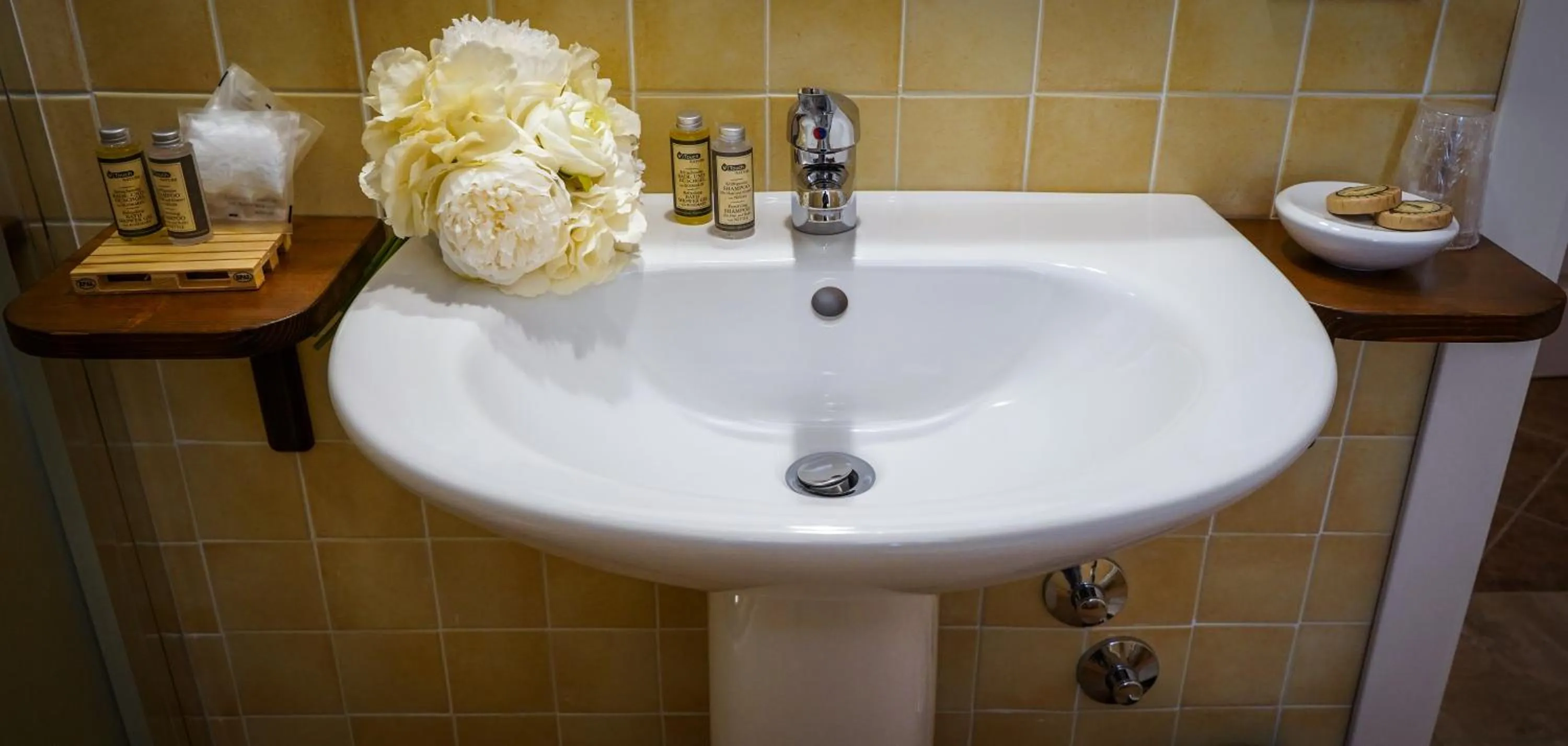 Bathroom in Palazzo Cestari Hotel
