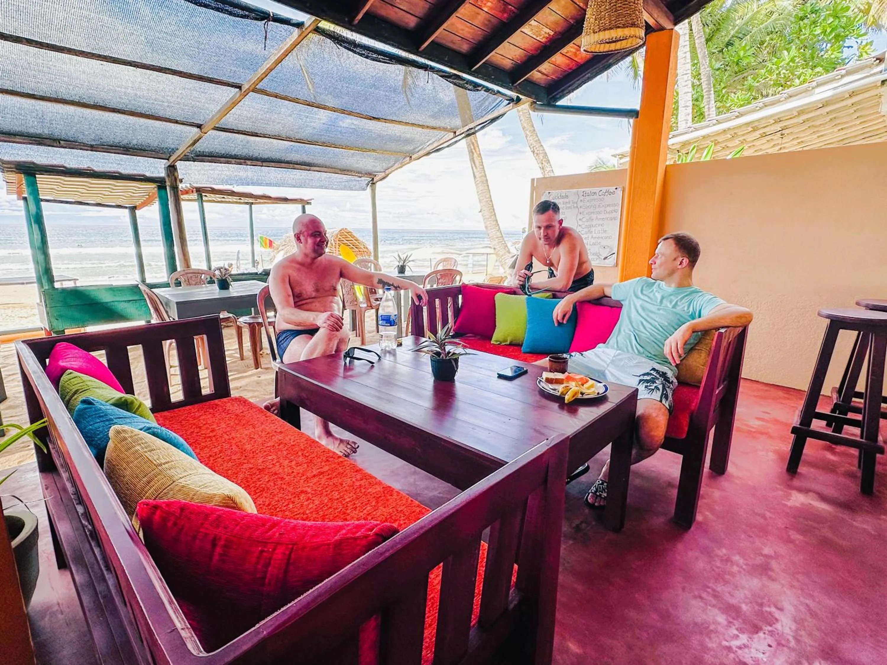 Drifters Hotel & Beach Restaurant