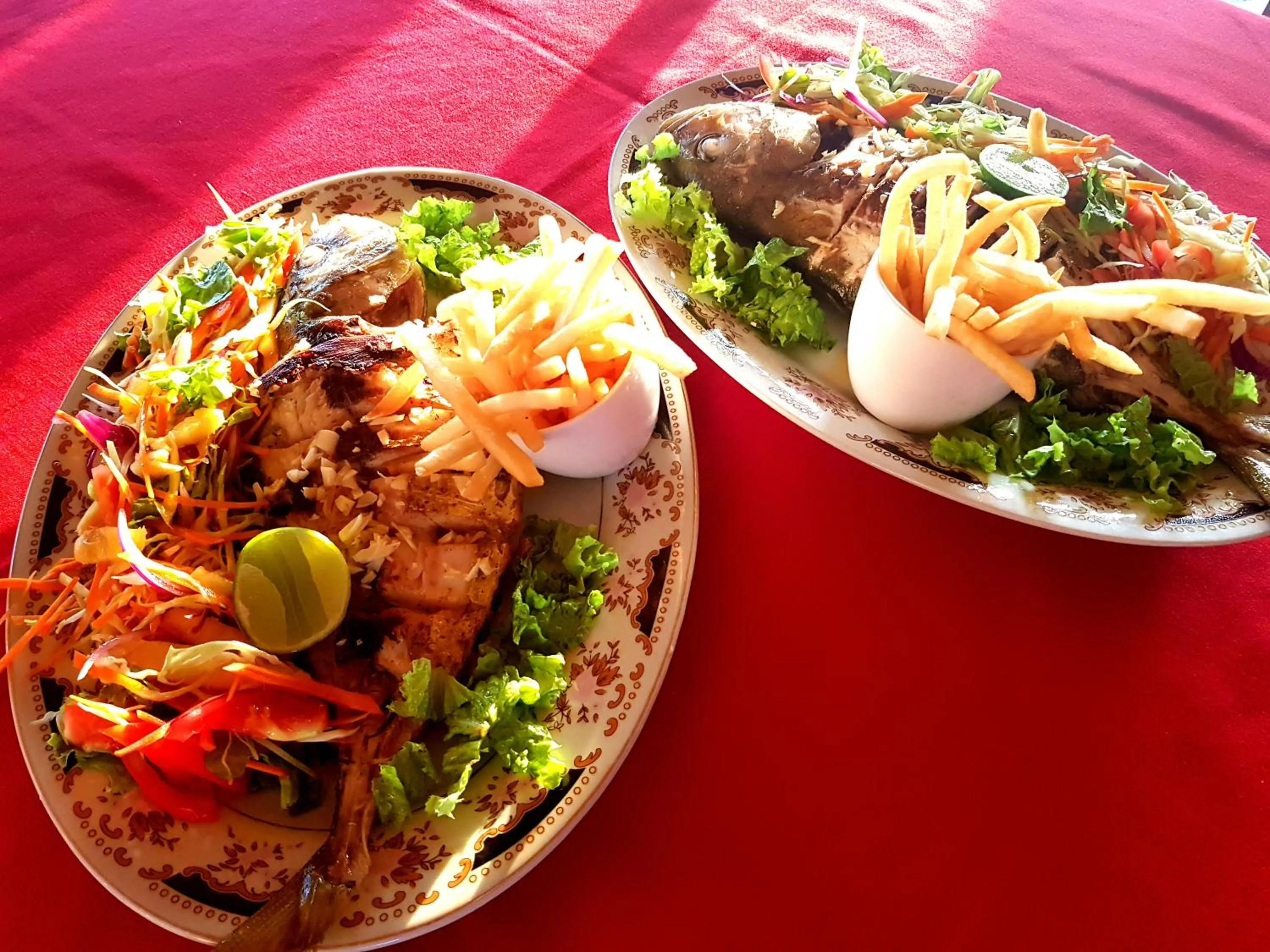 Food and drinks in Drifters Hotel & Beach Restaurant