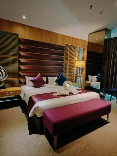 Greens Hotel & Suites