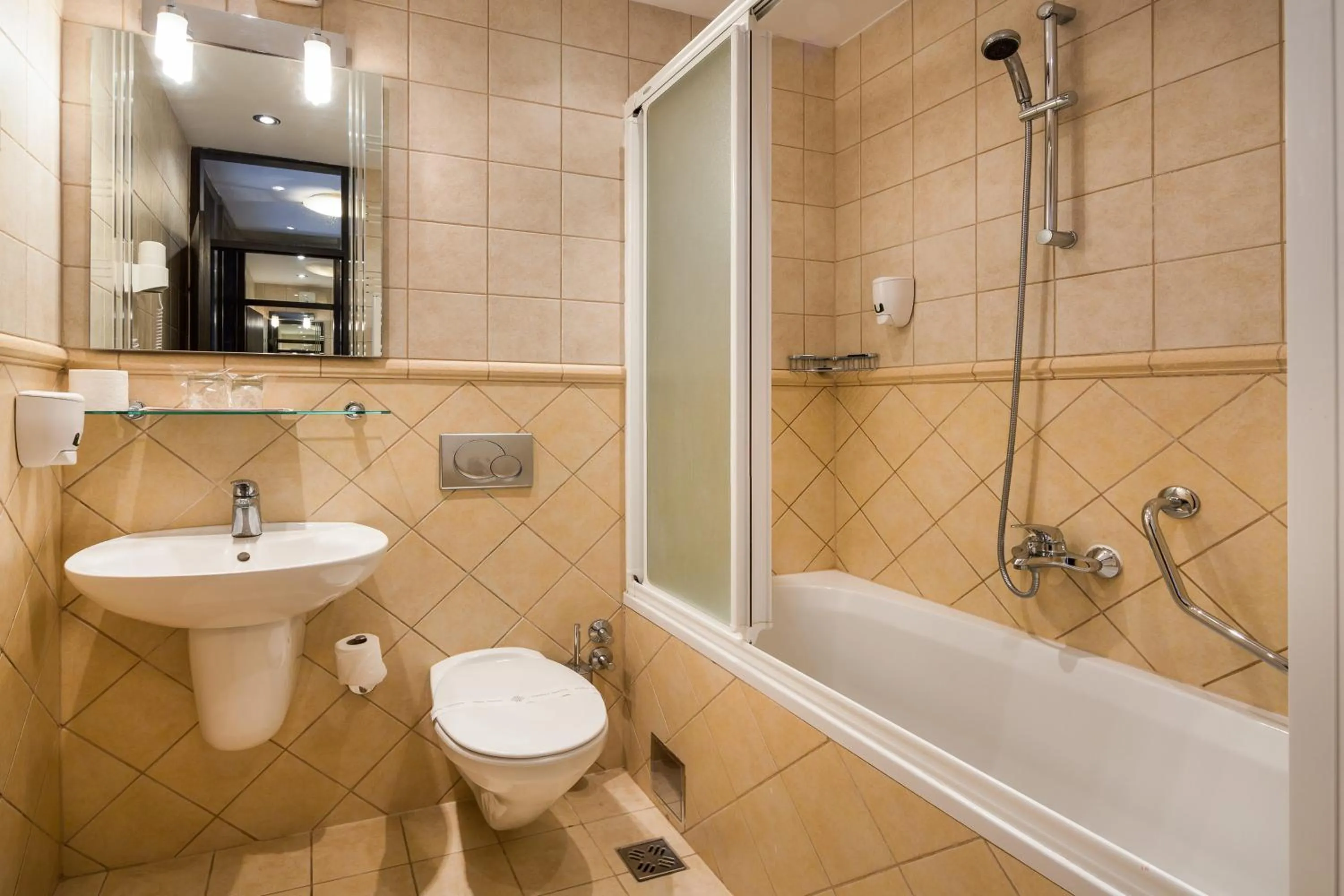 Toilet in Hotel Hvar