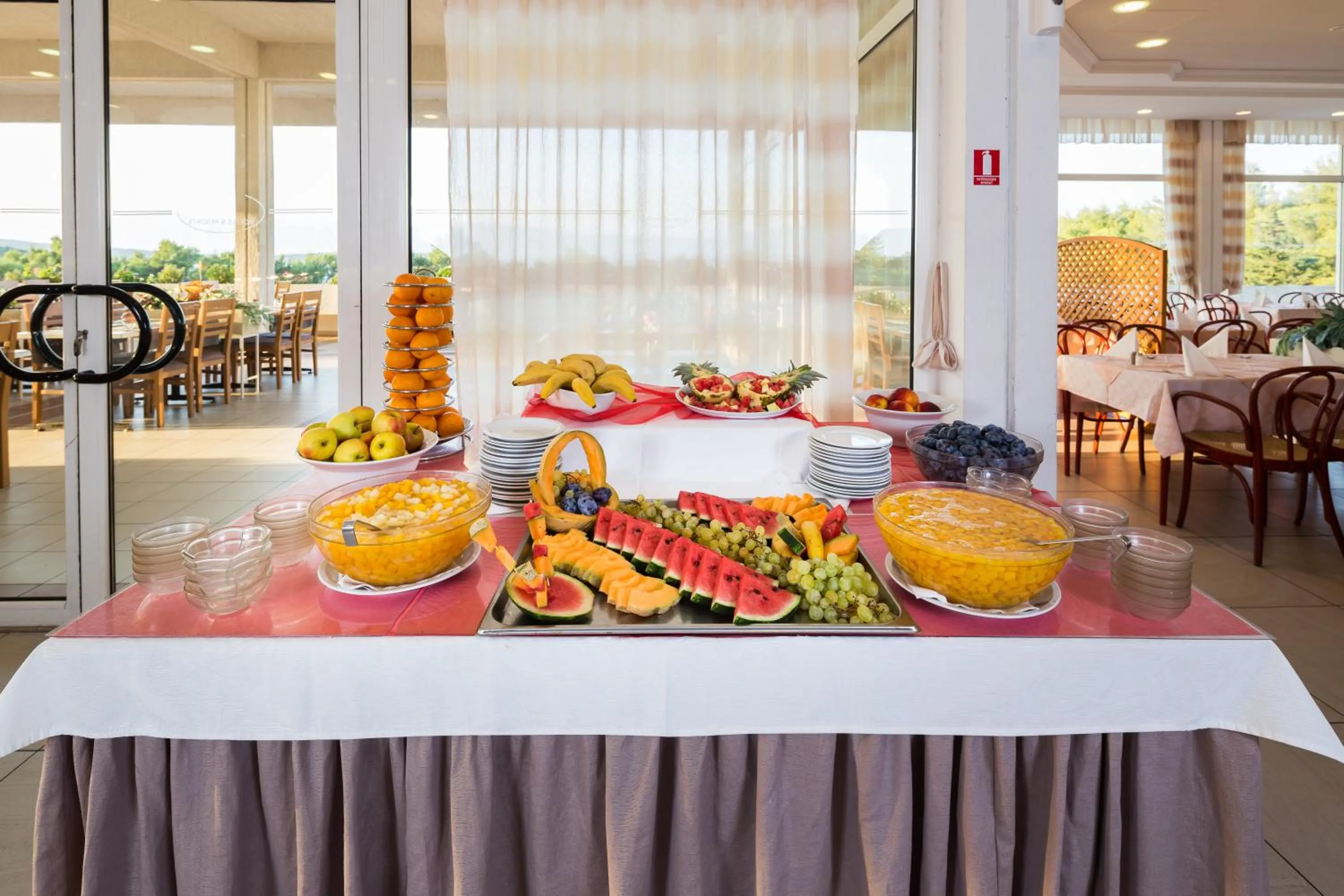 Food and drinks in Hotel Hvar