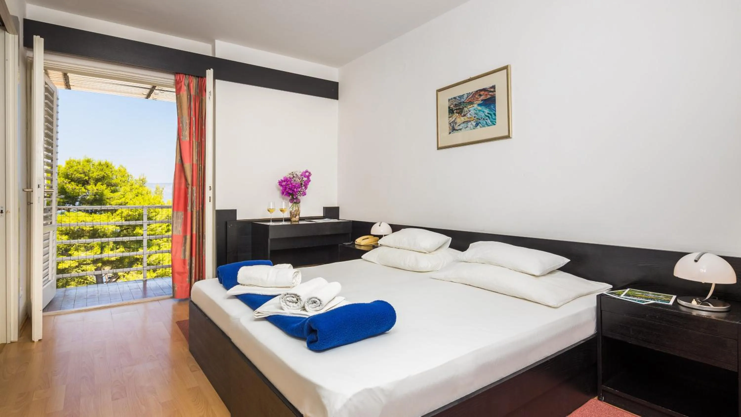 Standard Double or Twin Room with Sea View and Balcony in Hotel Hvar