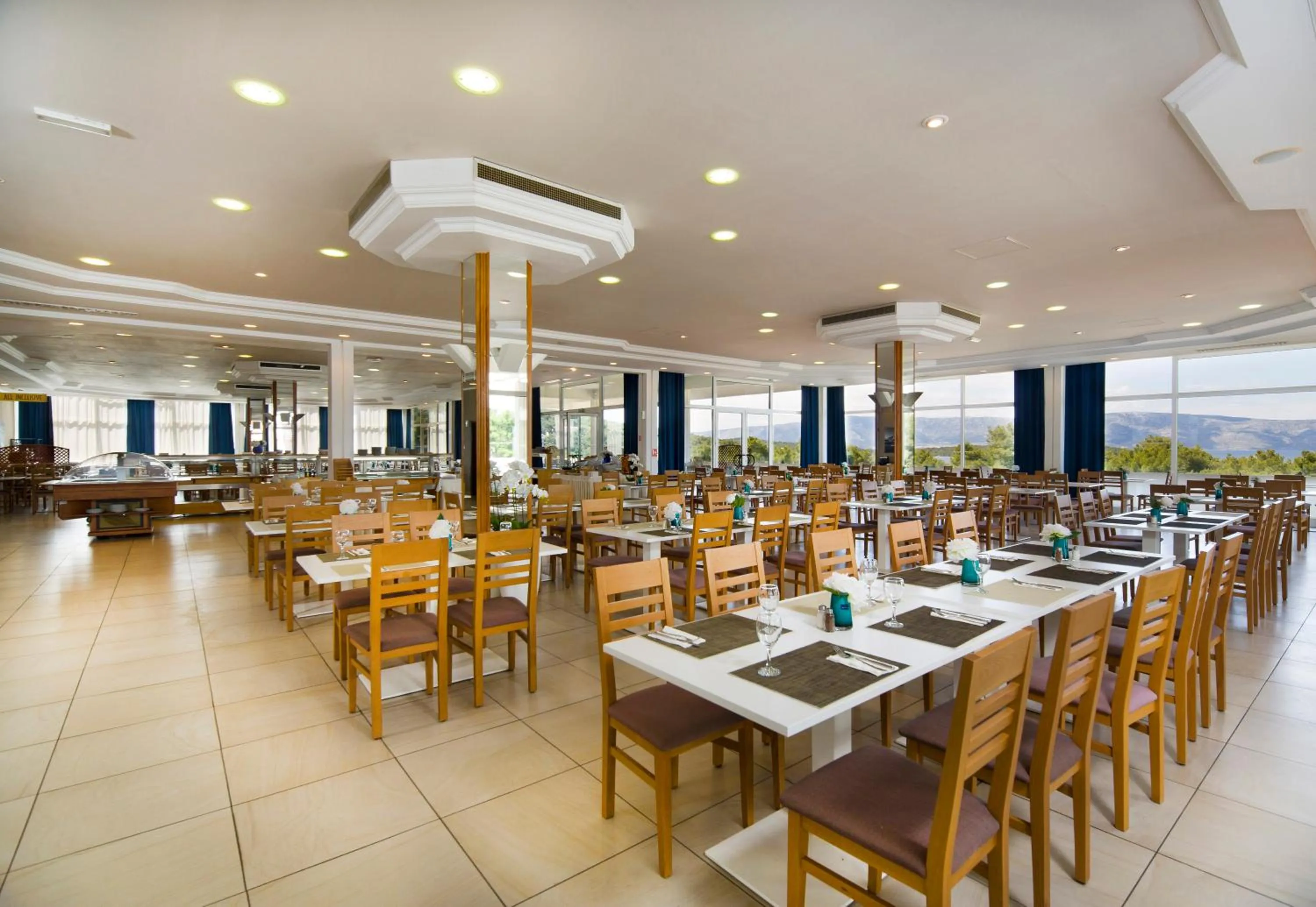 Restaurant/places to eat in Hotel Hvar