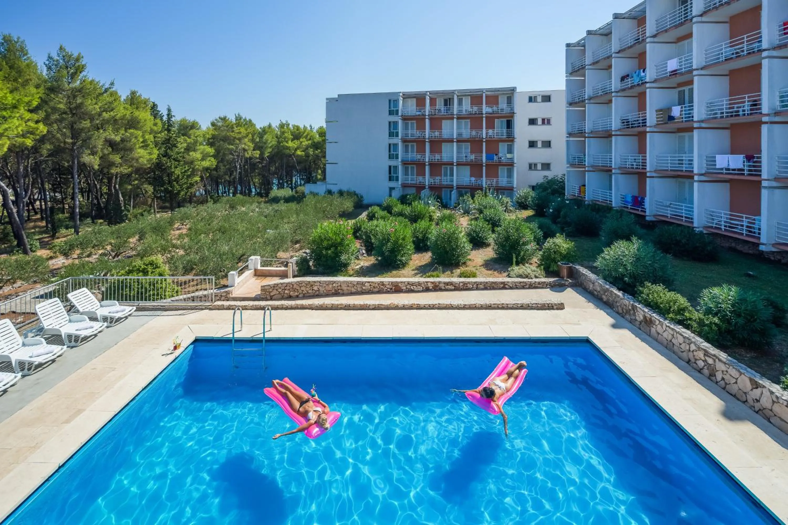 Swimming pool in Hotel Hvar