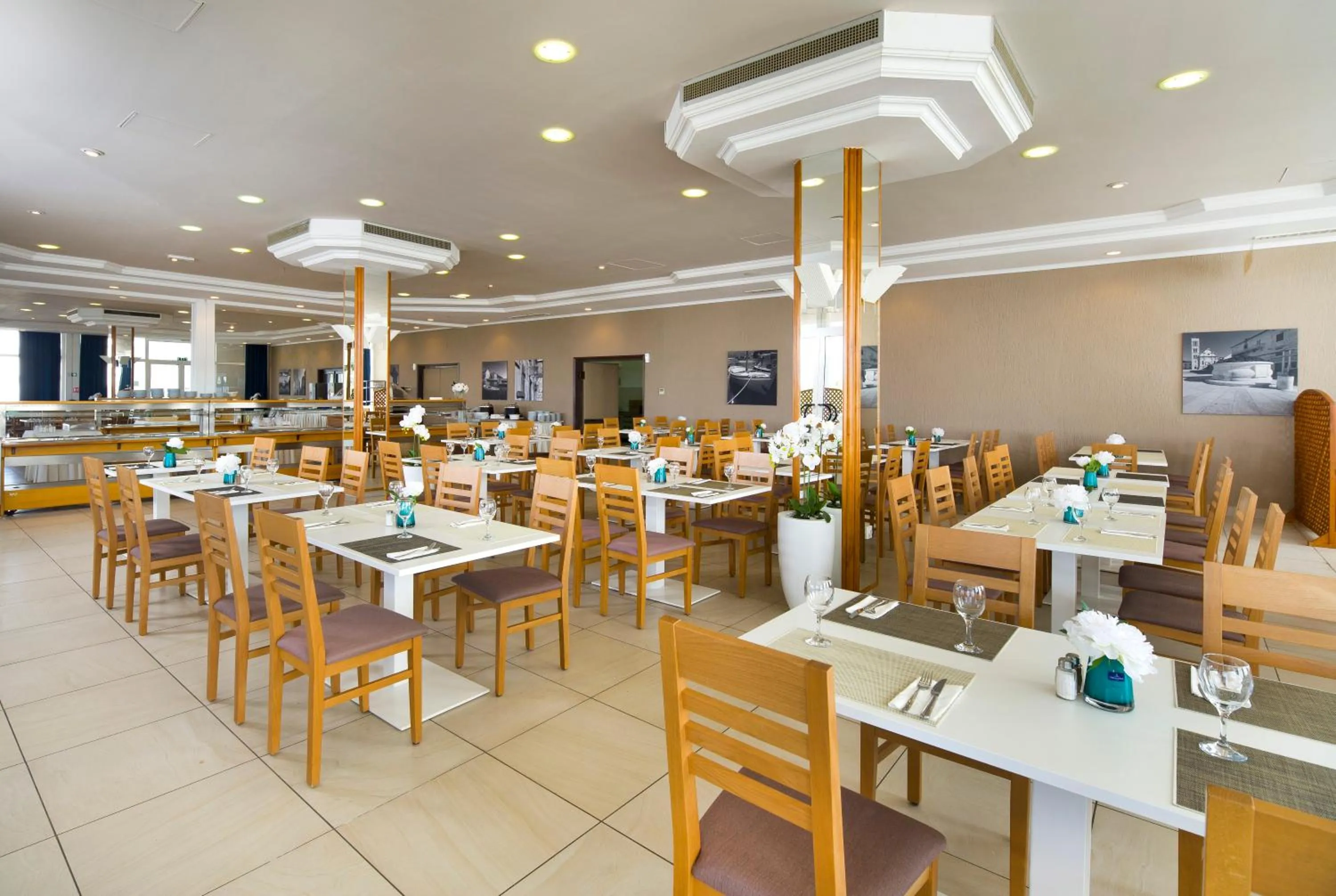 Restaurant/places to eat in Hotel Hvar