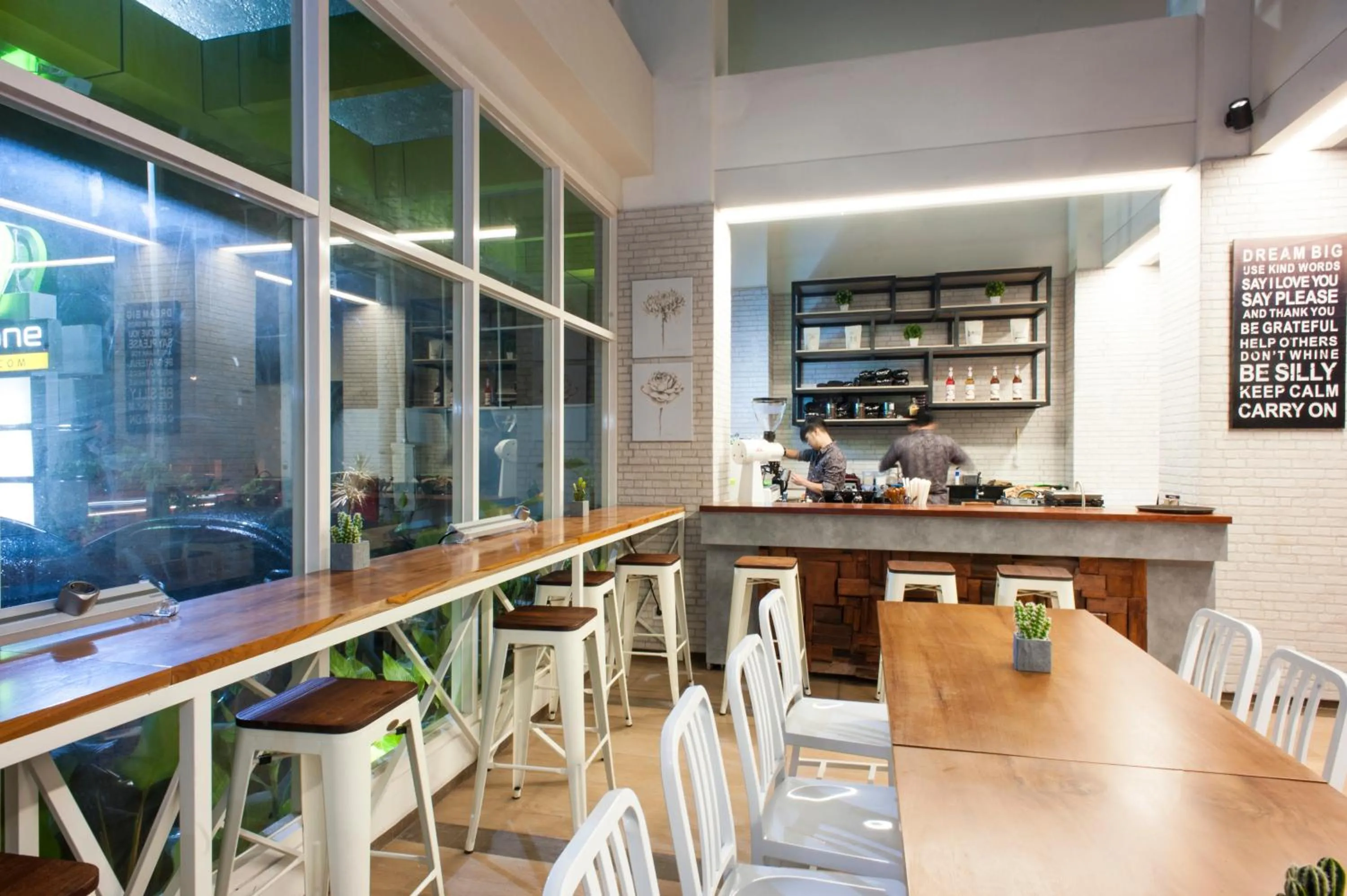 Staff in MaxOneHotels at Dharmahusada Surabaya