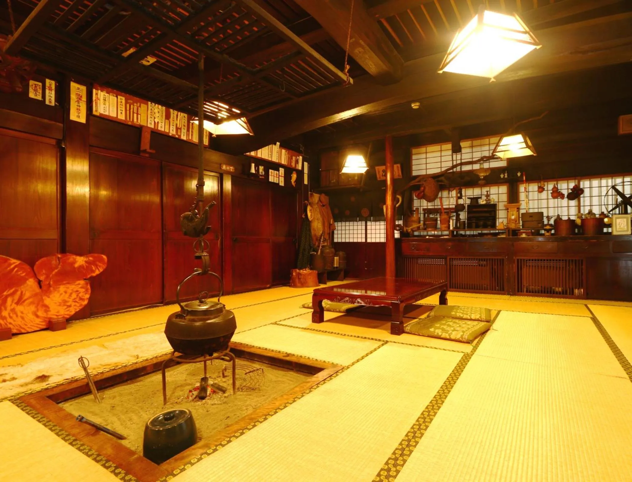 Communal lounge/ TV room in Miyamaso