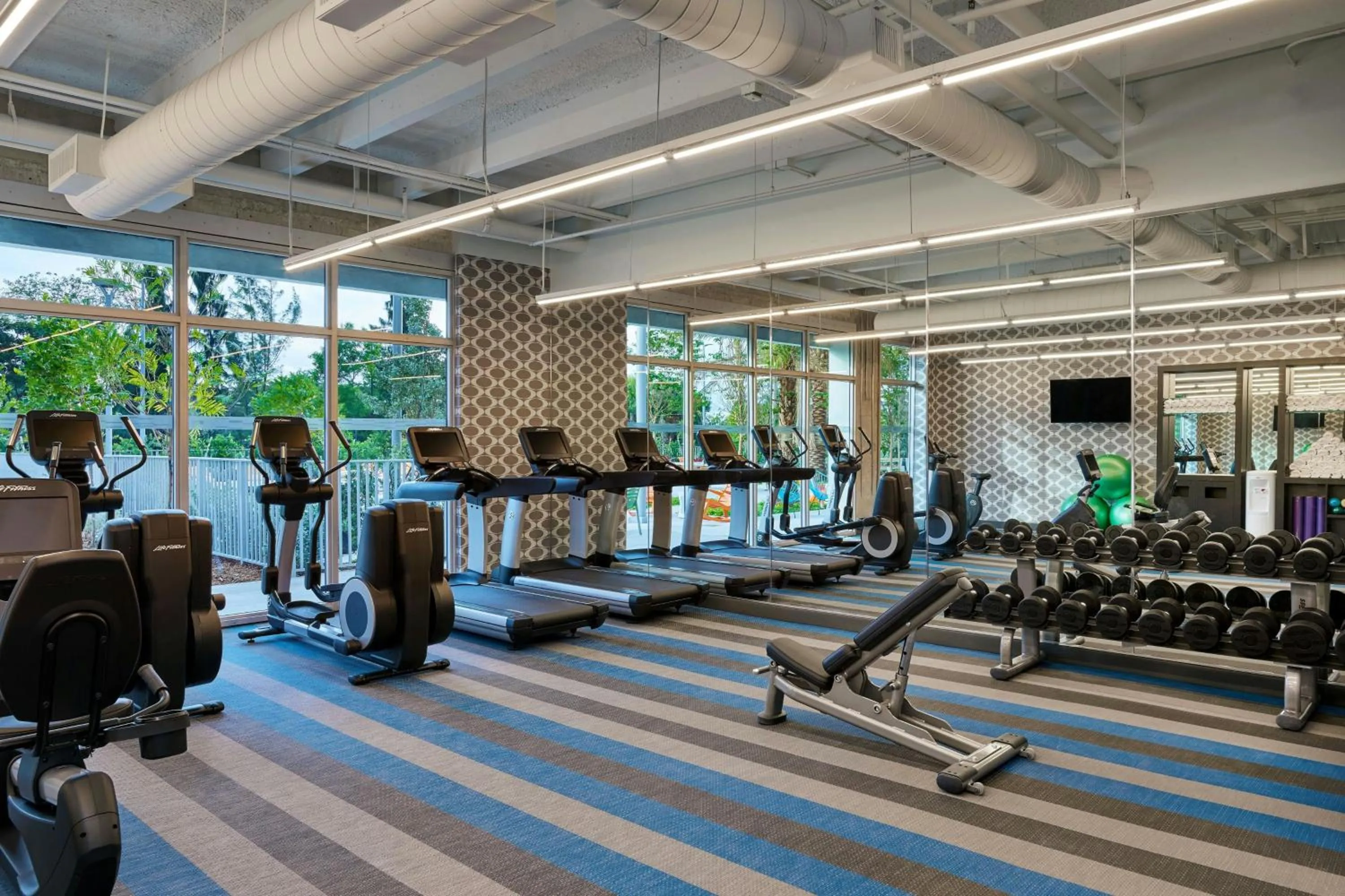 Fitness centre/facilities in Aloft Miami Airport