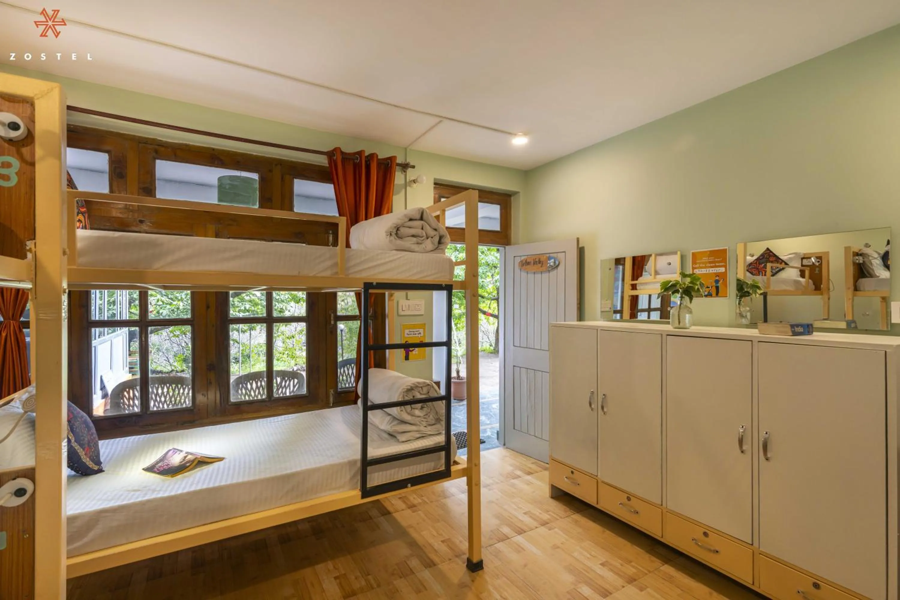 bunk bed in Zostel Old Manali