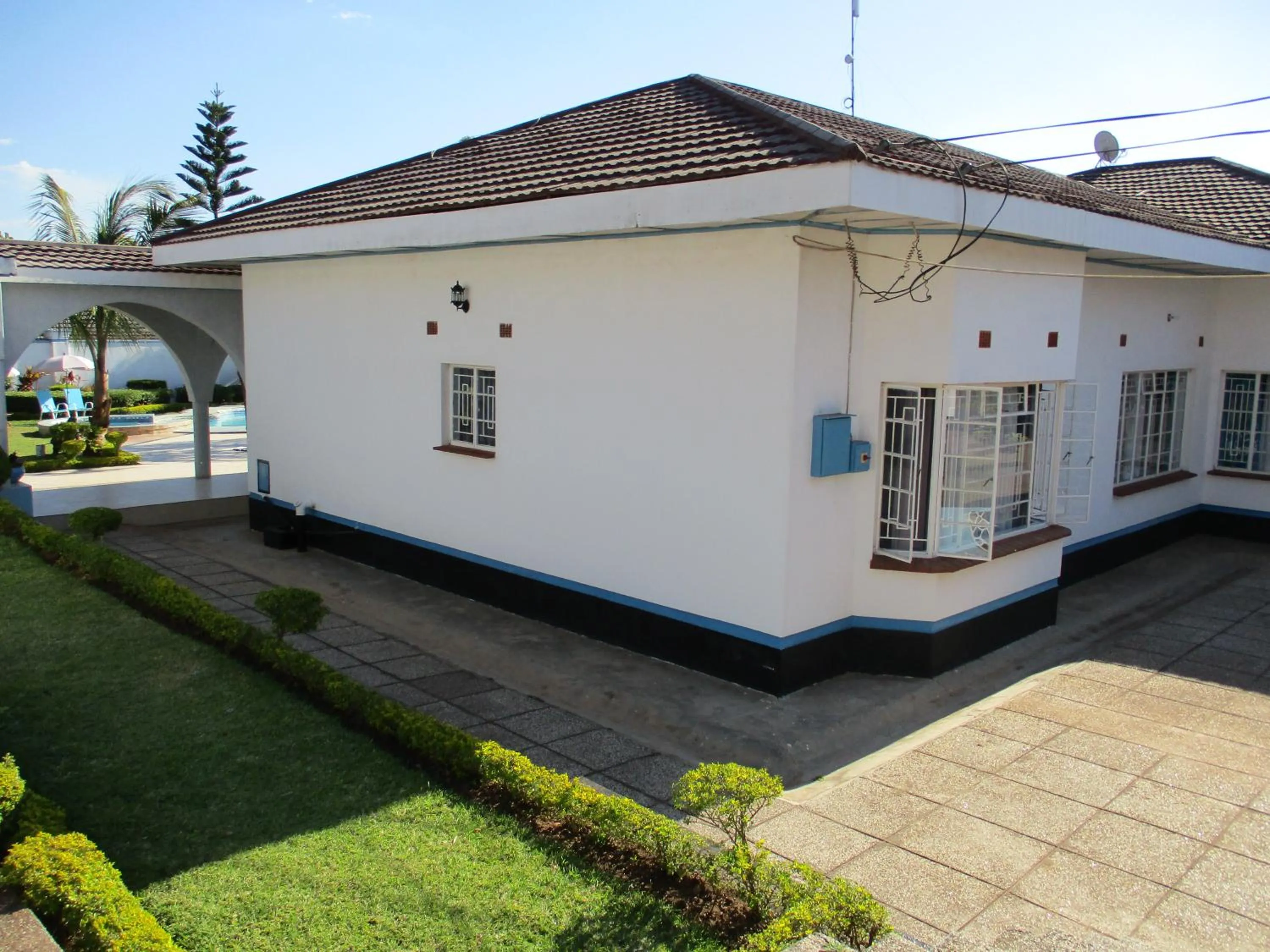 Blue Lagoon Lodge Blantyre