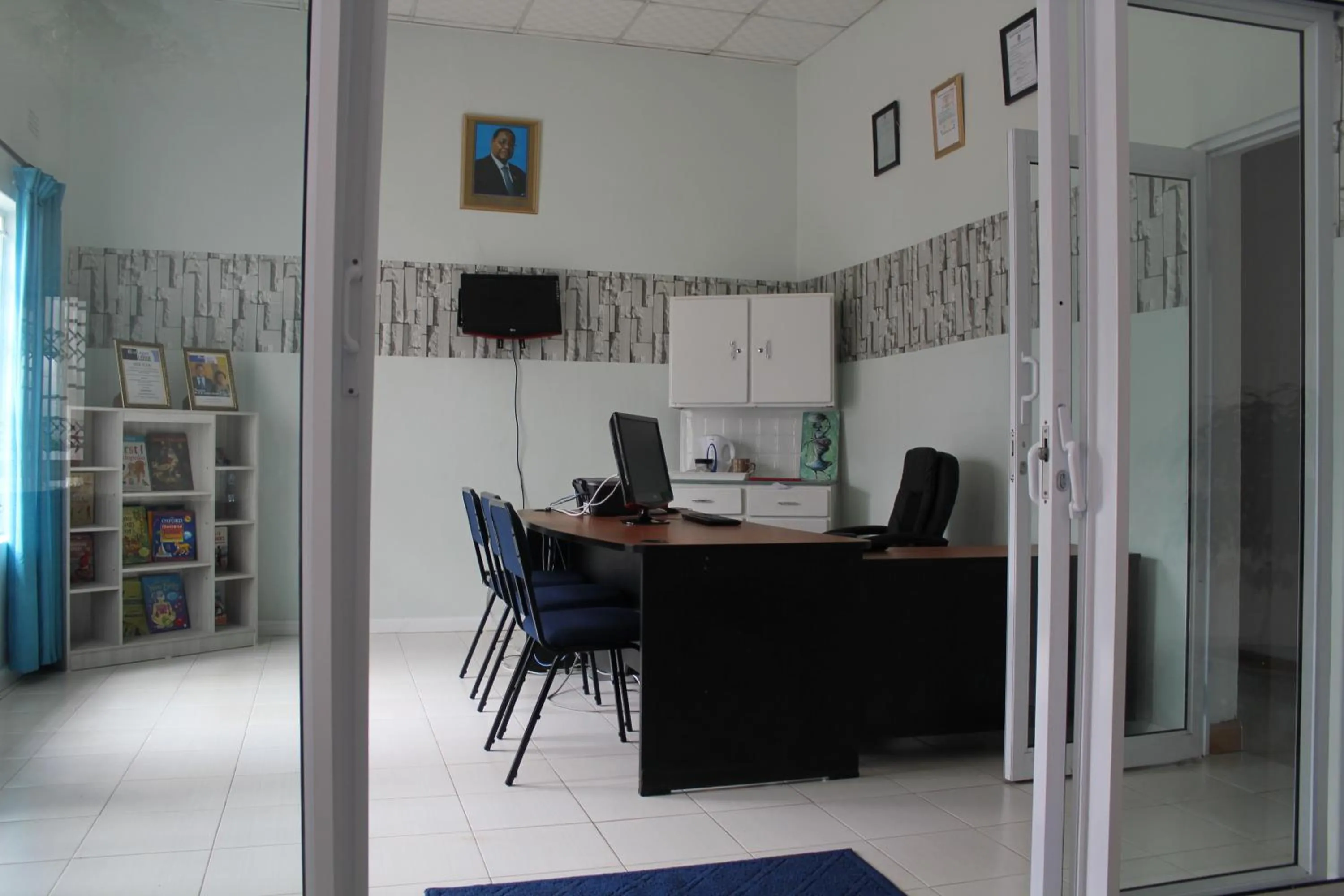 Facade/entrance in Blue Lagoon Lodge Blantyre