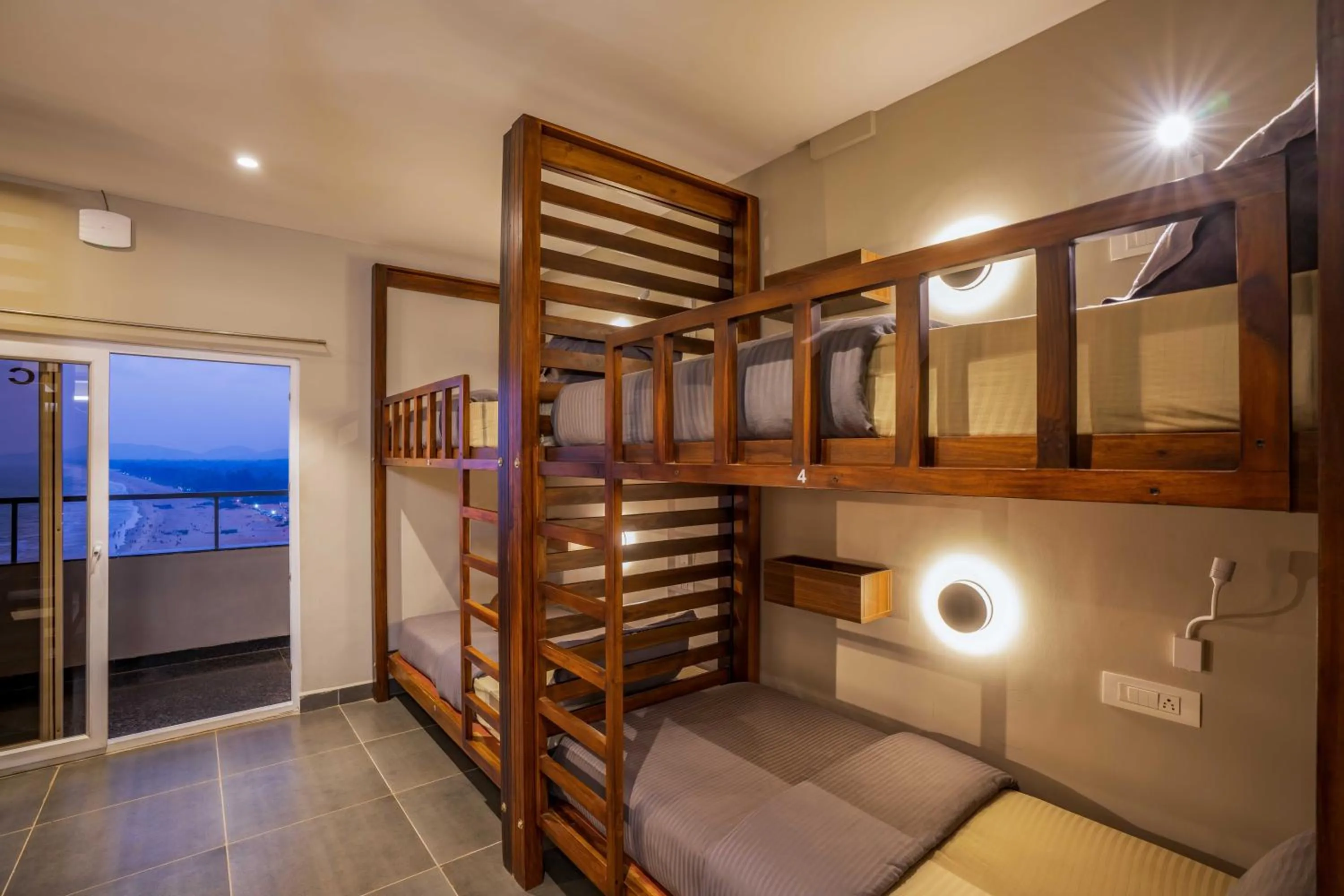 bunk bed, Bed in Zostel Gokarna