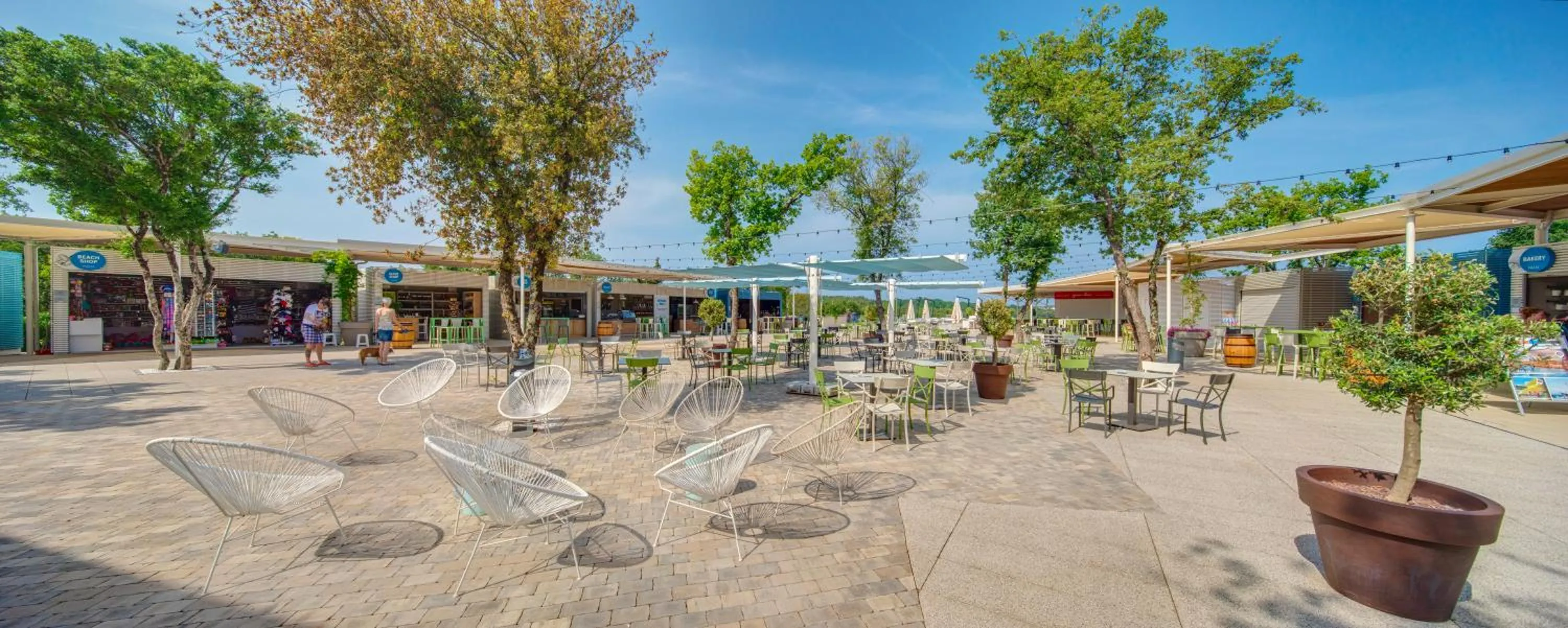 Shopping Area in Mobilhome Victoria Camping Lanterna