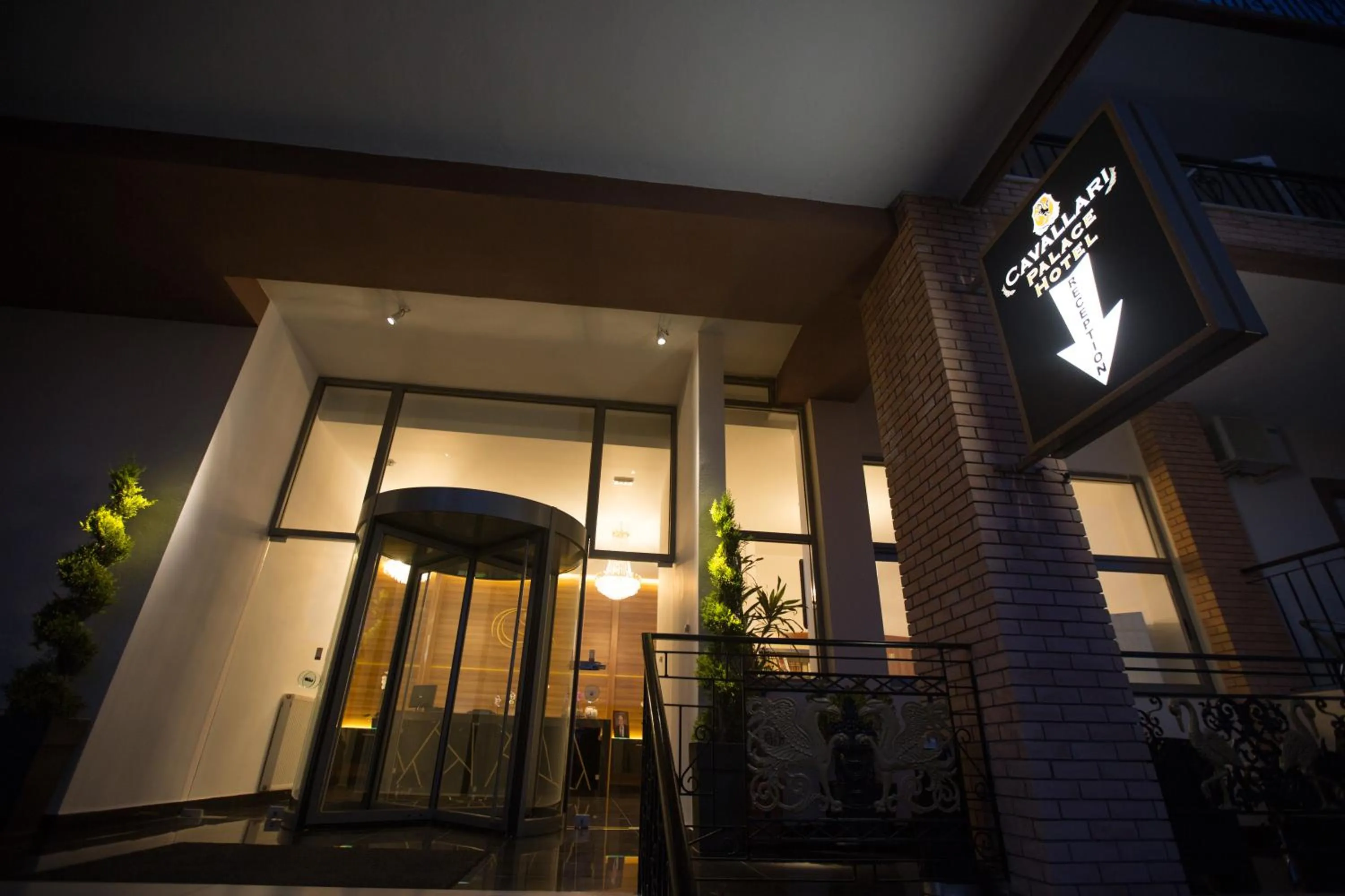 Cavallari Palace Hotel Suites