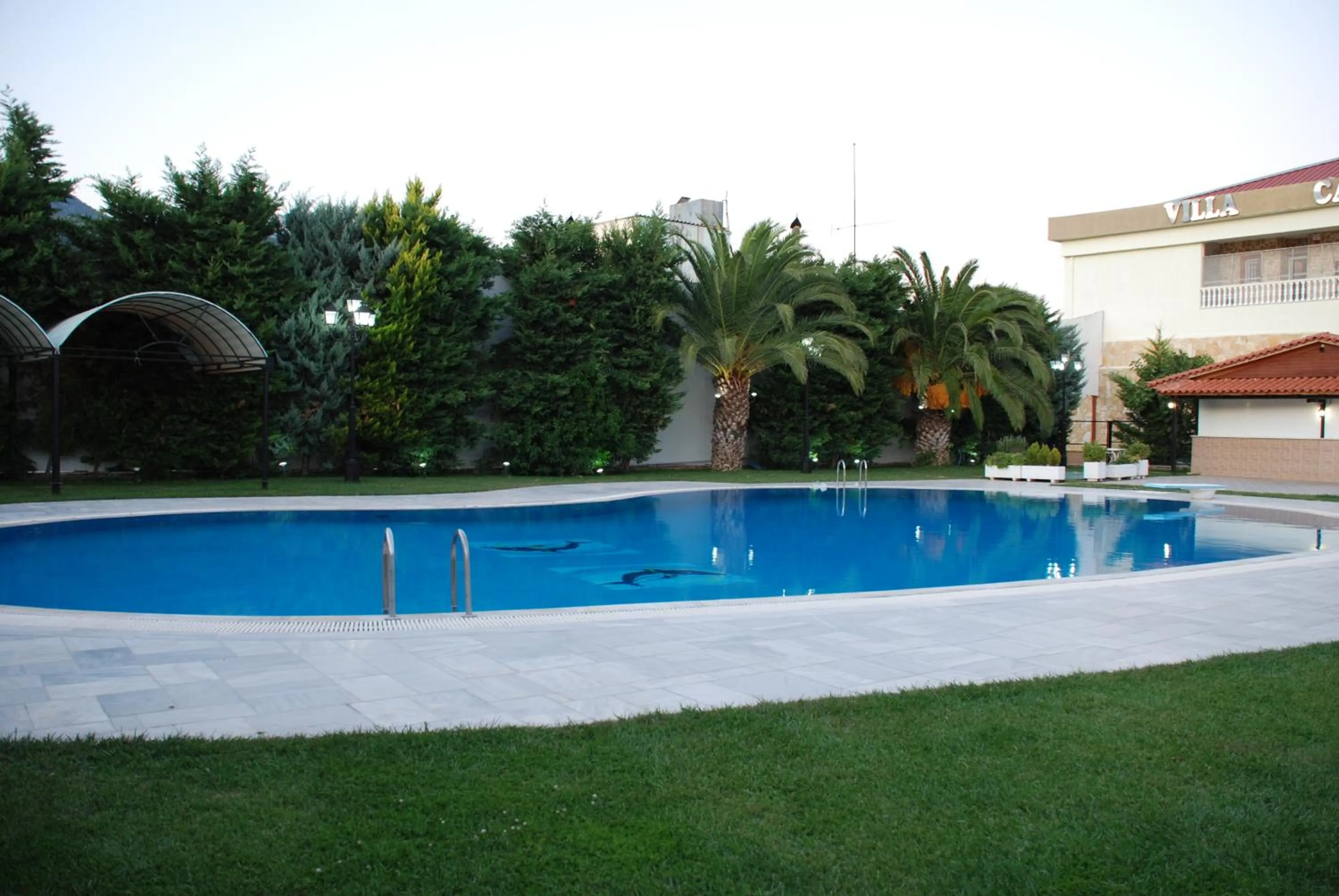 Swimming pool in Cavallari Palace Hotel Suites