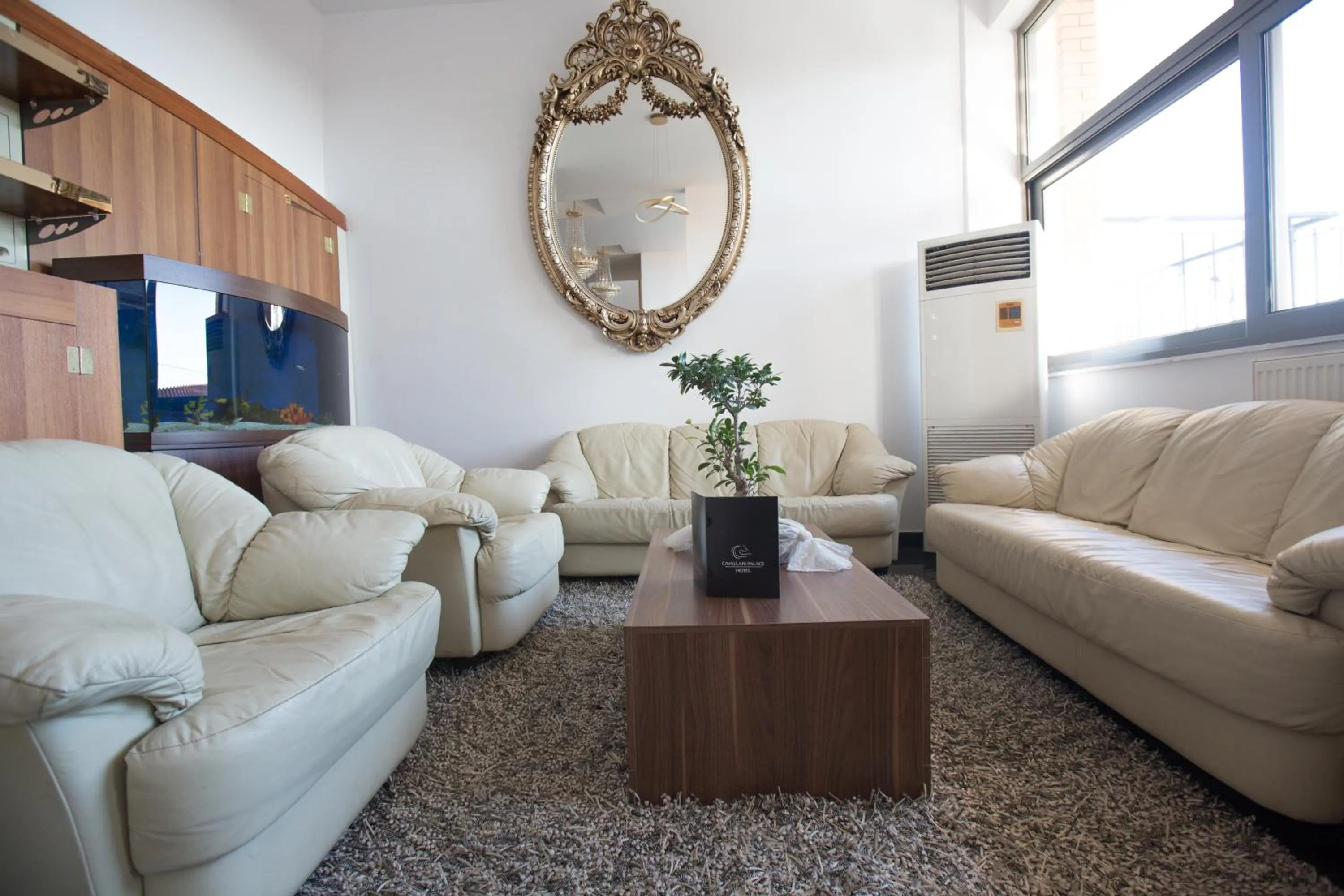 Cavallari Palace Hotel Suites