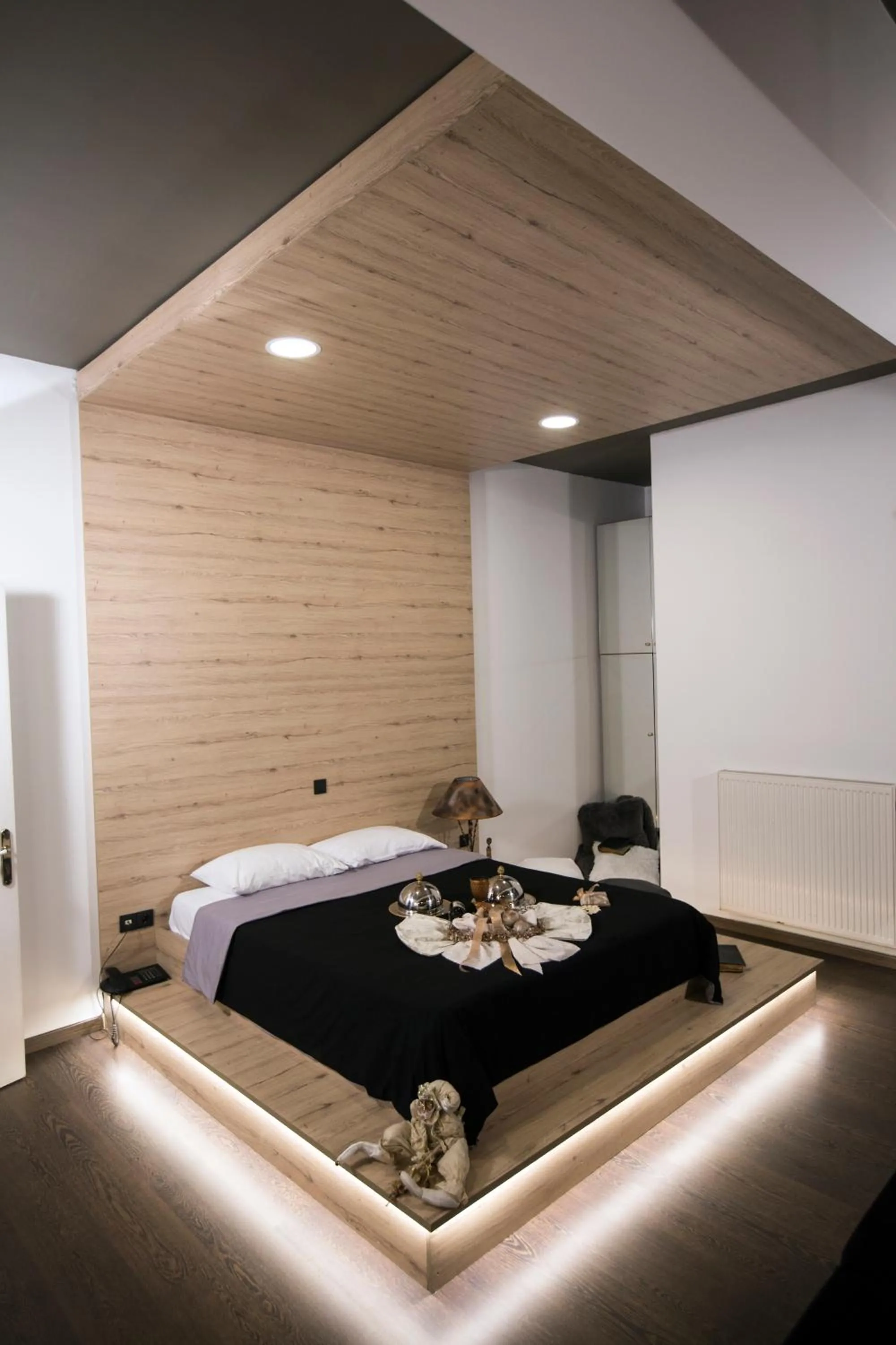 Balcony/Terrace, Bed in Cavallari Palace Hotel Suites