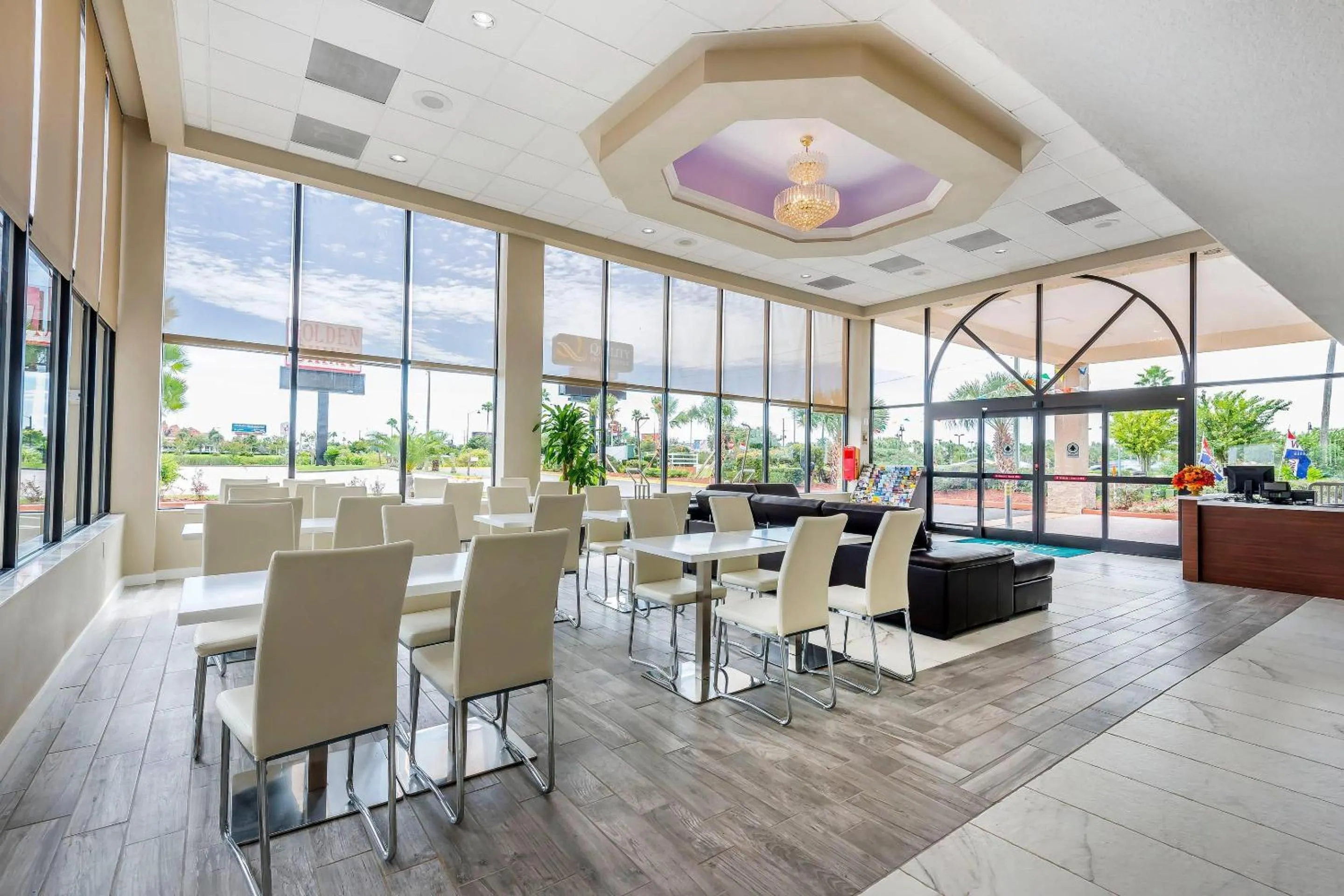 Lobby or reception in Quality Inn & Suites Kissimmee by The Lake