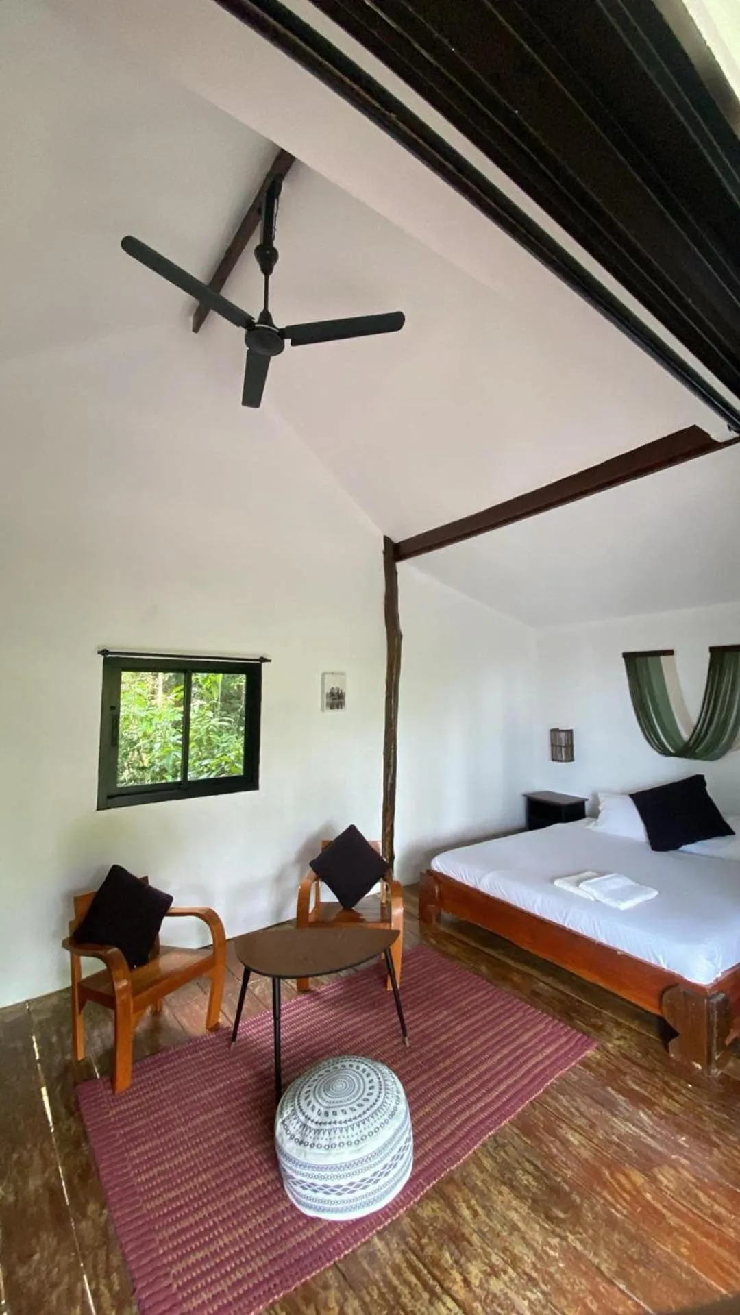 Bed in Oon Lee Bungalows