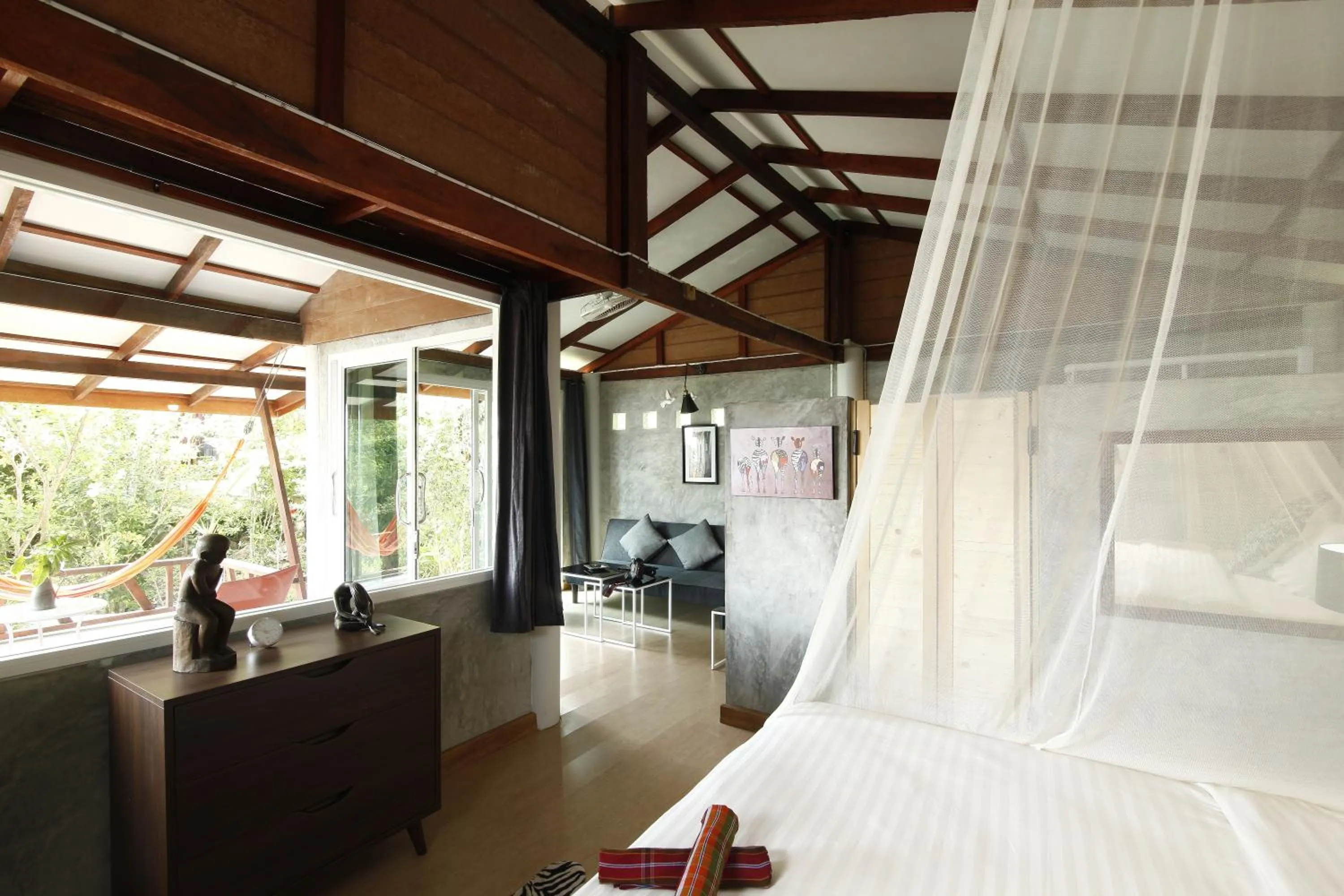 Bedroom, Bed in Oon Lee Bungalows