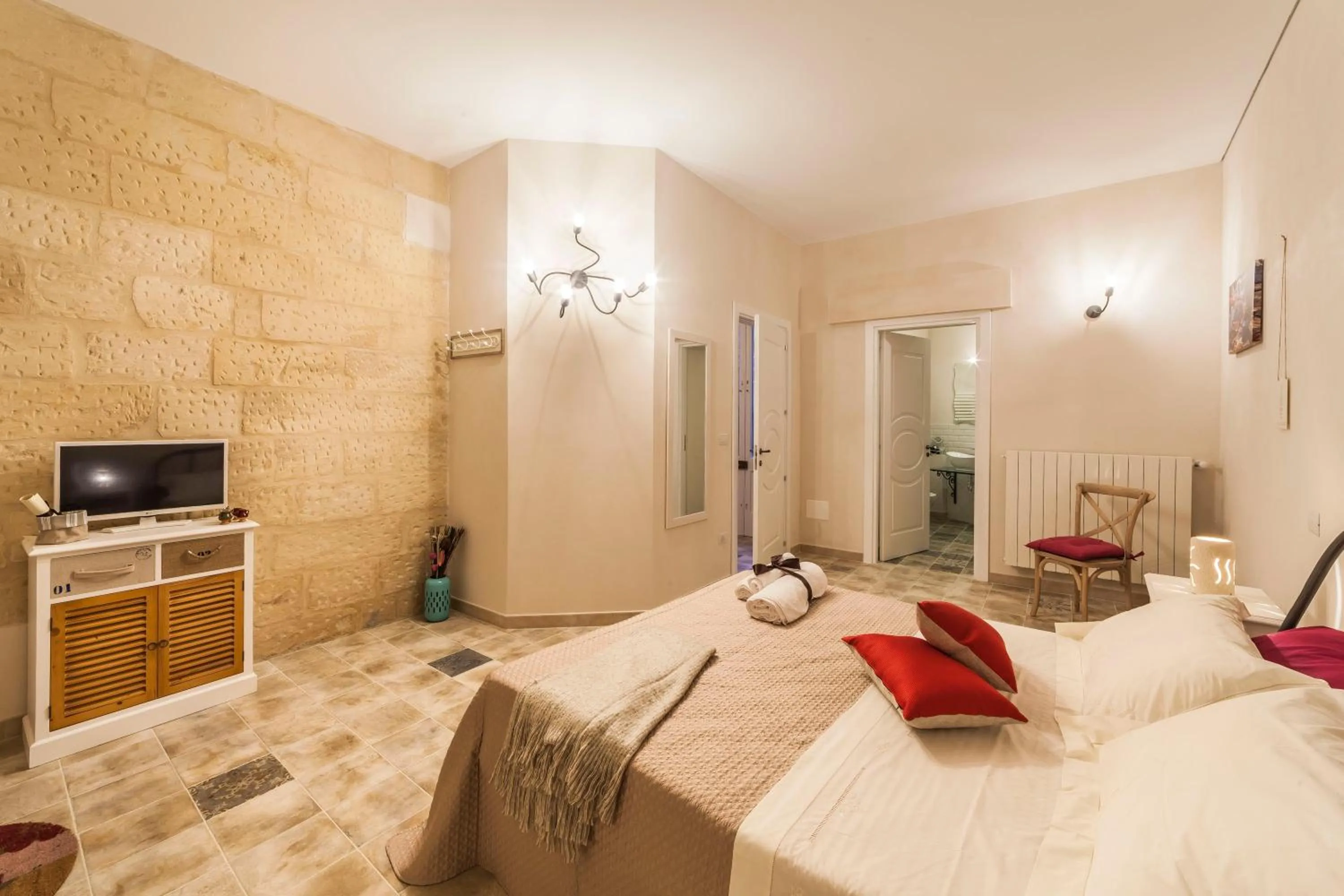 Bedroom, Bed in La Luna In Cortile