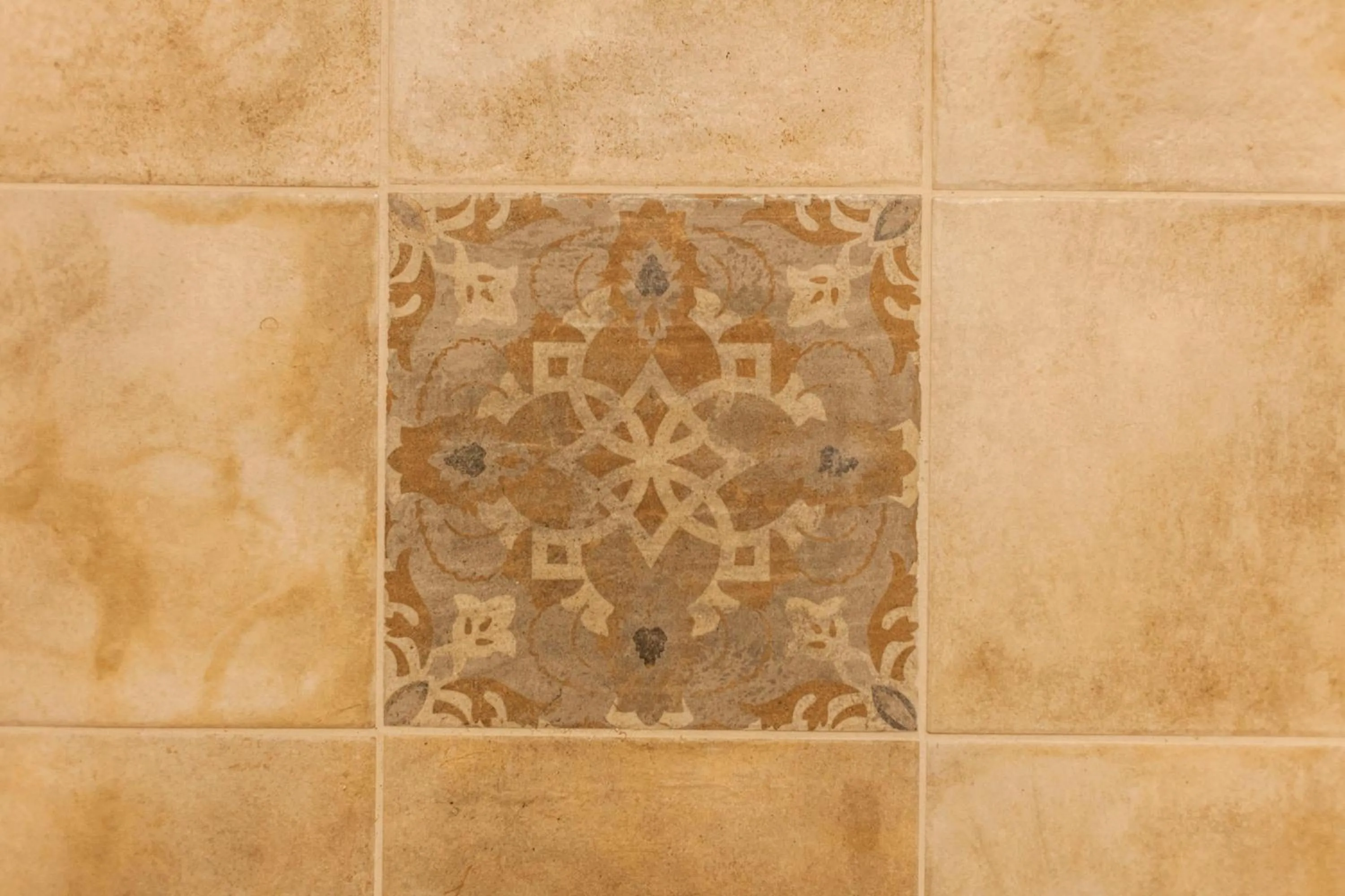 Decorative detail in La Luna In Cortile