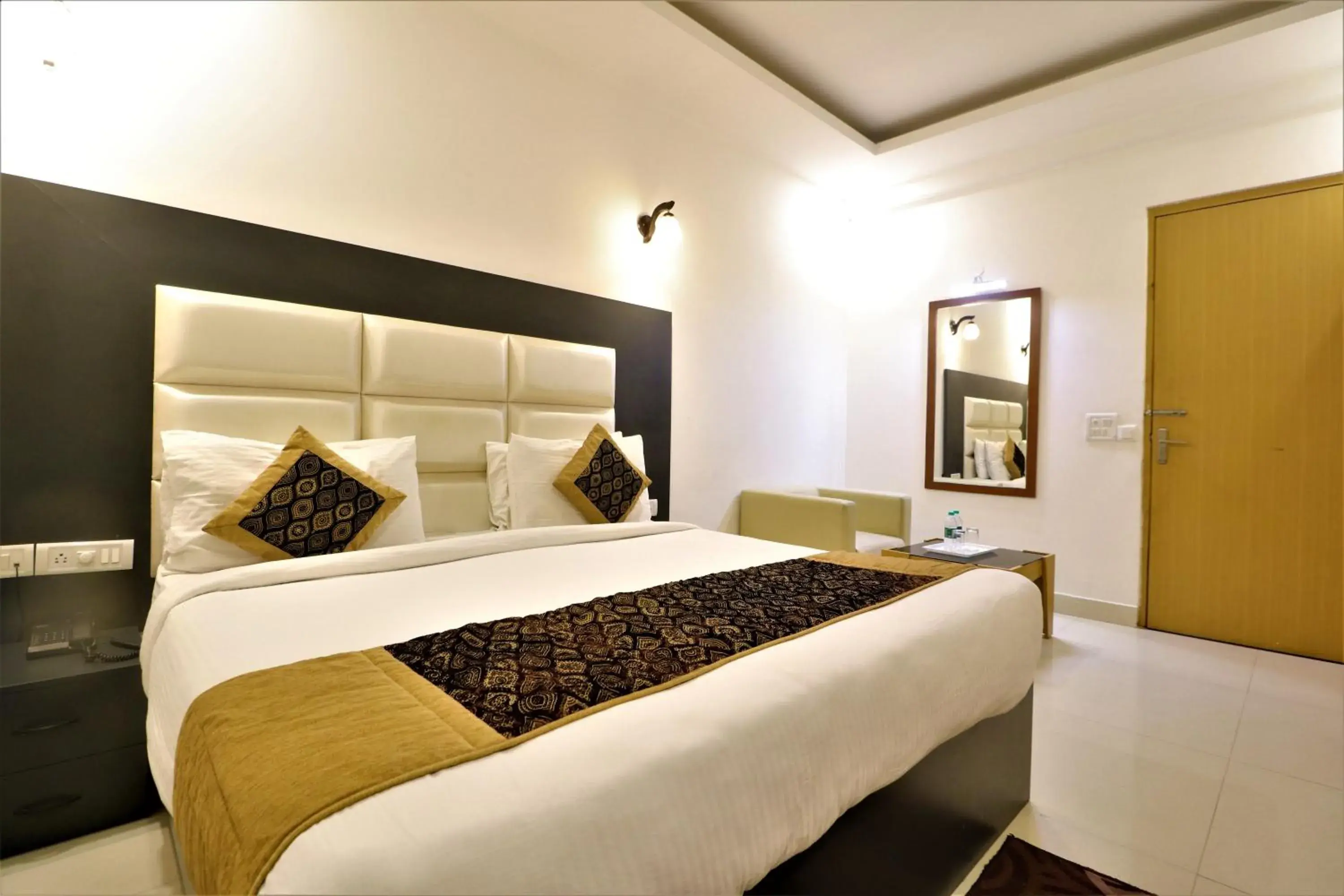 Deluxe Double or Twin Room in Hotel Aeropath Near IGI Airport Delhi Deluxe Double or Twin Room in Hotel Aeropath Near IGI Airport Delhi