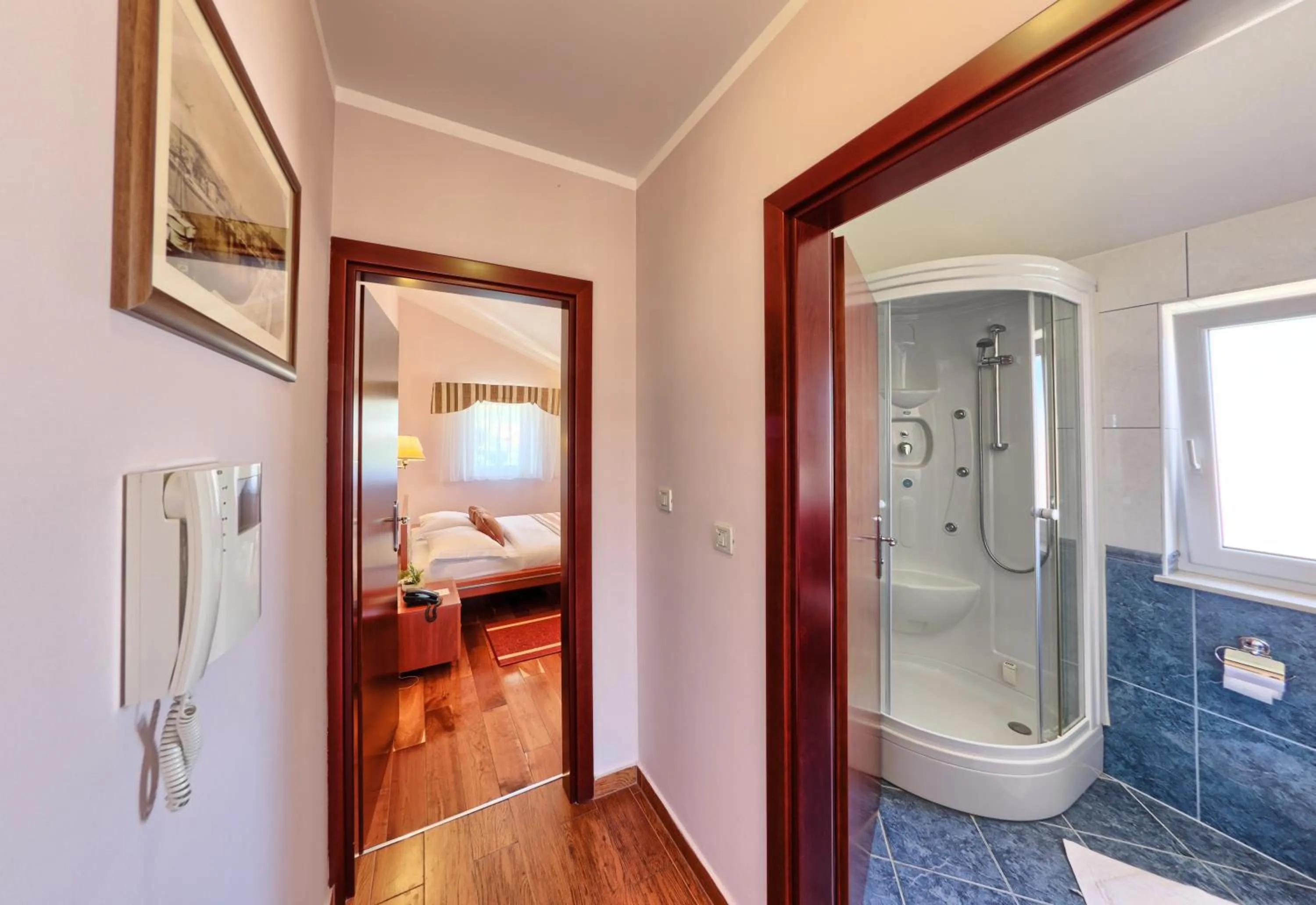 Bathroom in Hotel Trogir