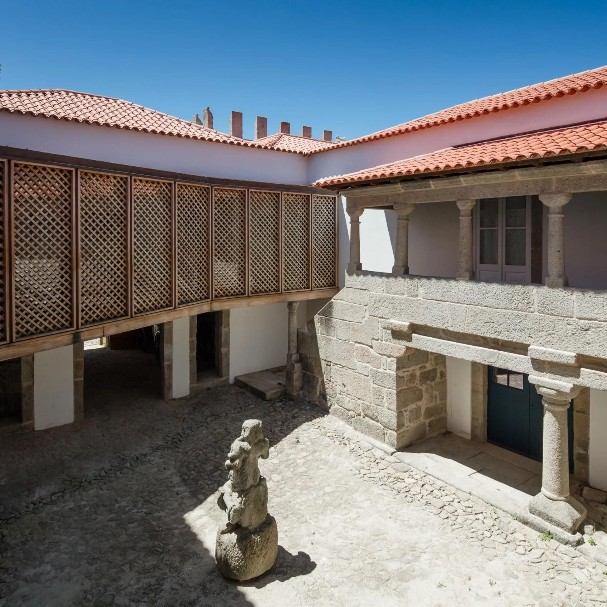 Property building in Hotel Paço de Vitorino