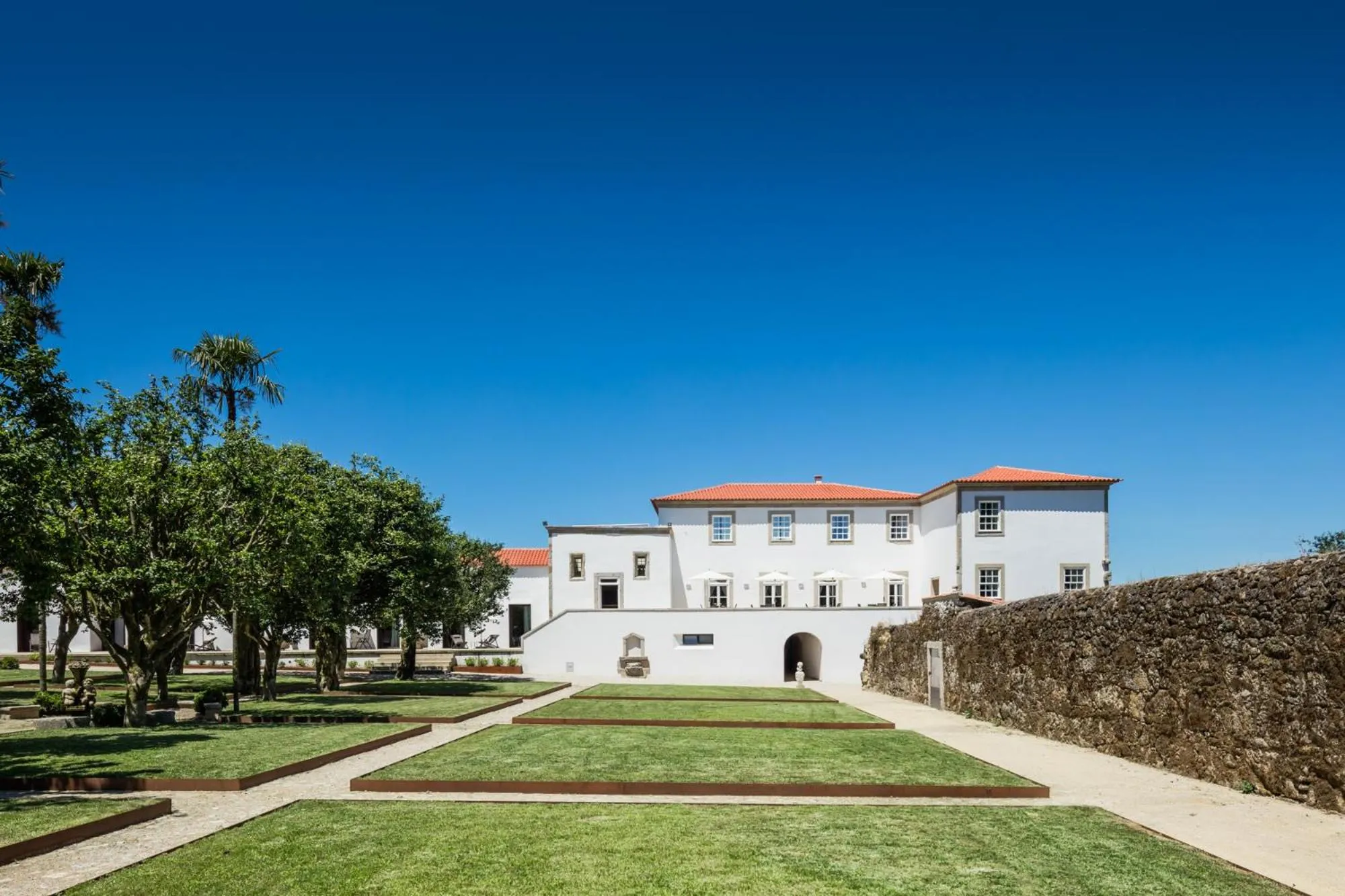 Property building in Hotel Paço de Vitorino