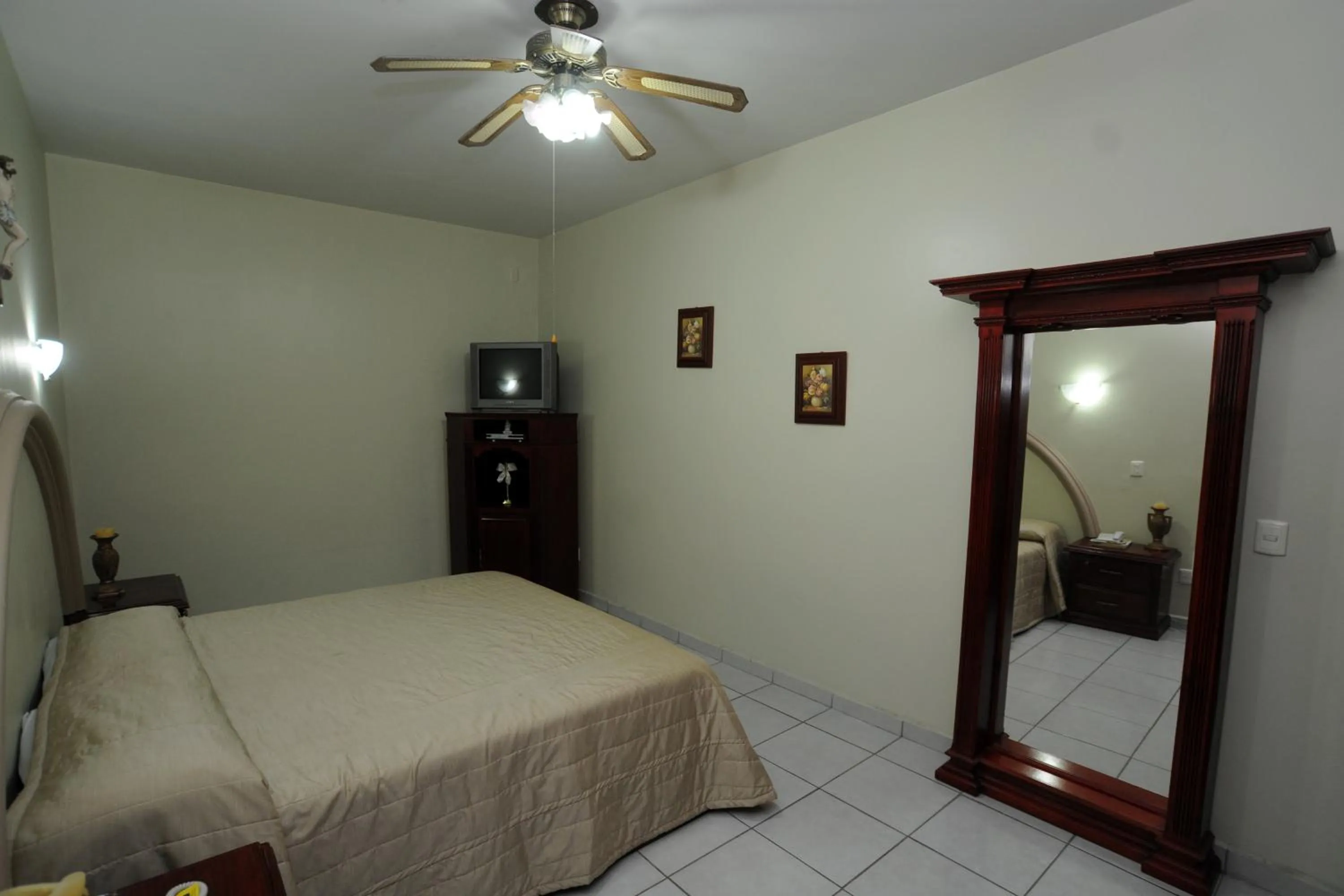 Bed in Hotel Plaza Sahuayo