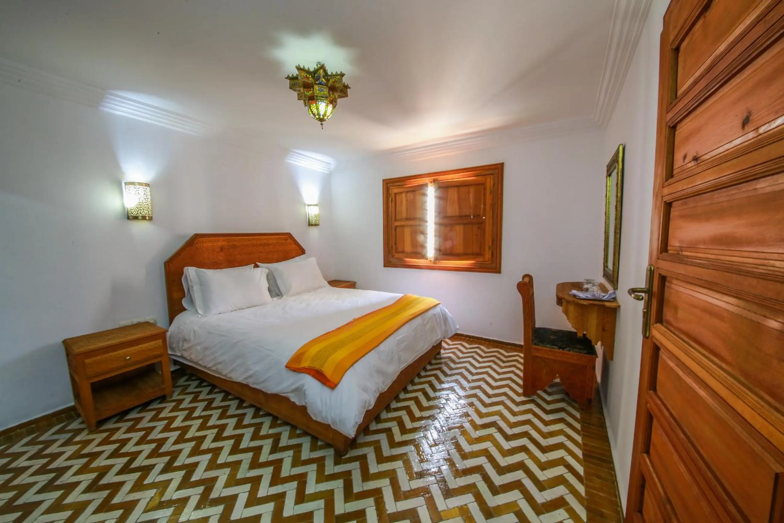 Bed in Palais Nazha Fes - Luxury Lodging