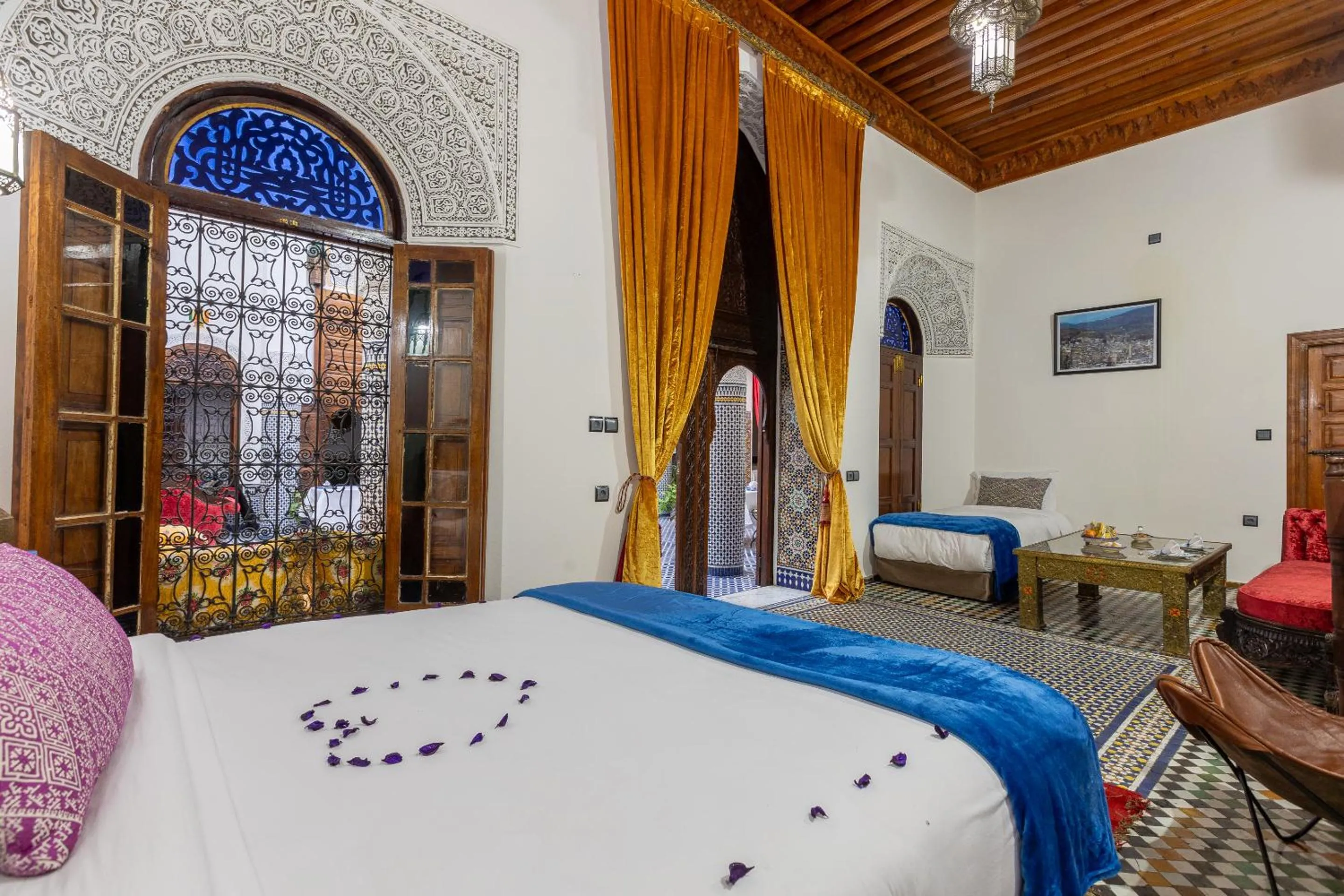 Bedroom, Bed in Palais Nazha Fes - Luxury Lodging