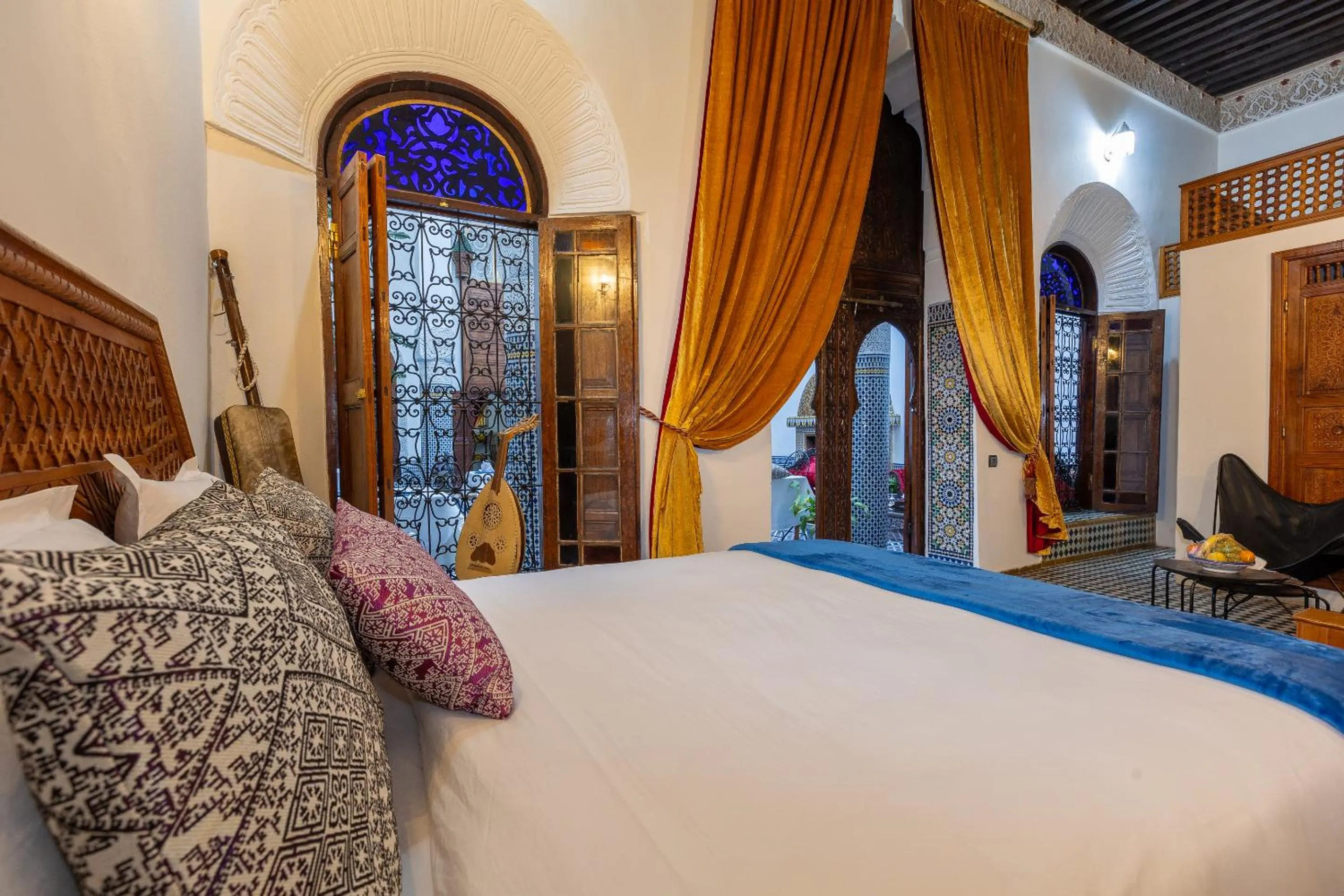 Bedroom, Bed in Palais Nazha Fes - Luxury Lodging