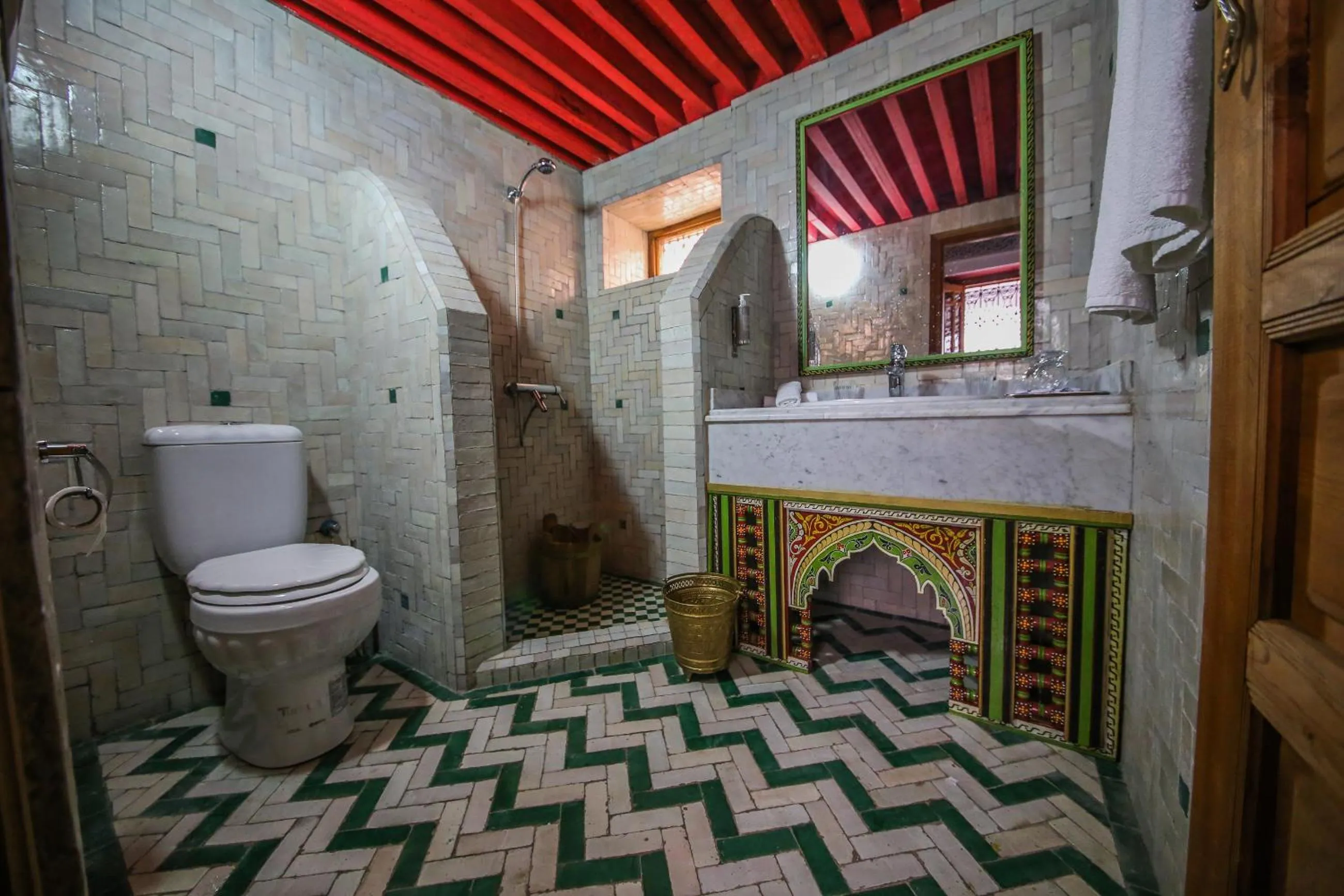 Bathroom in Palais Nazha Fes - Luxury Lodging