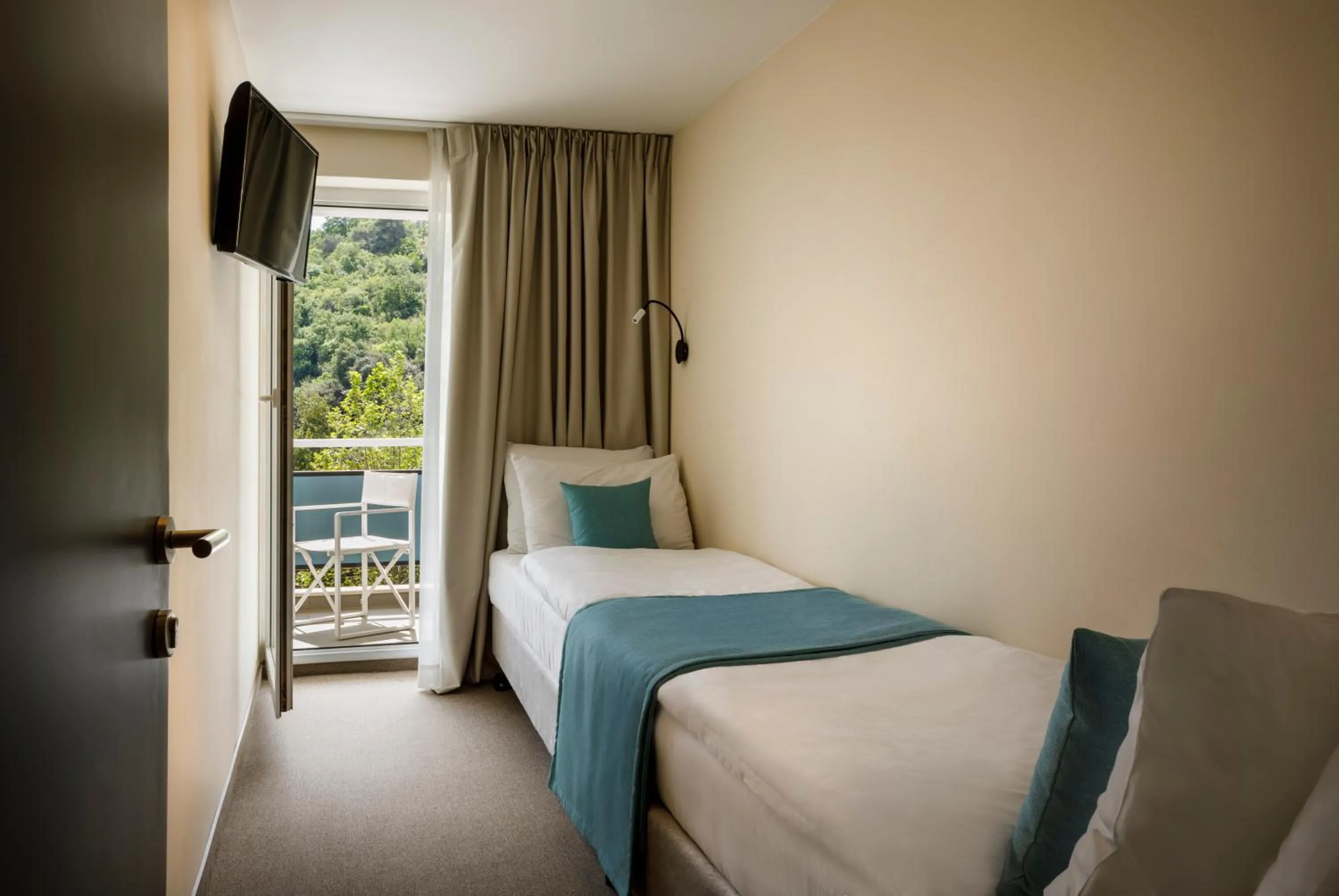 Balcony/Terrace, Bed in Hotel Marina - by Liburnia Hotels & Villas