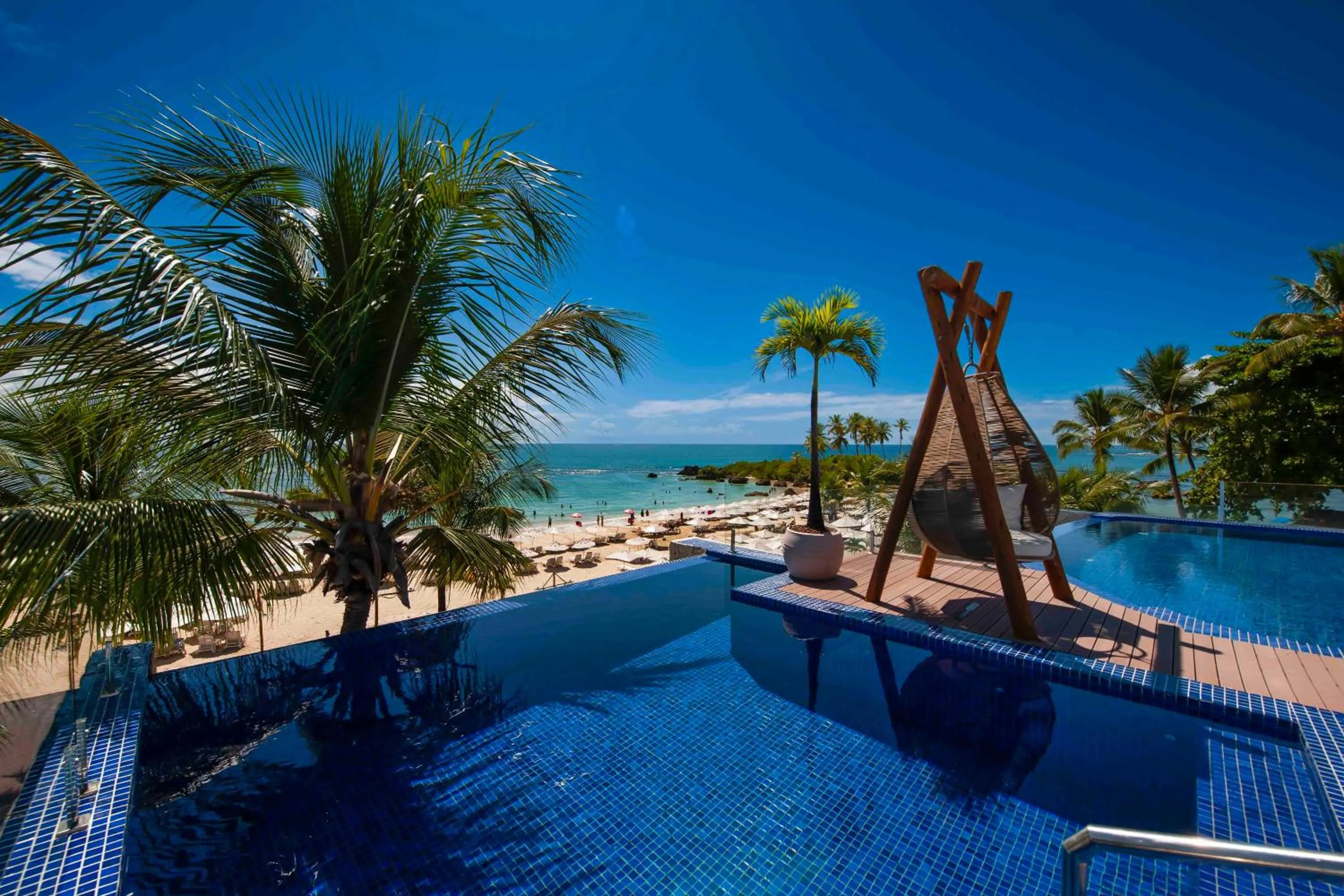 Swimming pool in Pousada Bahia Tambor