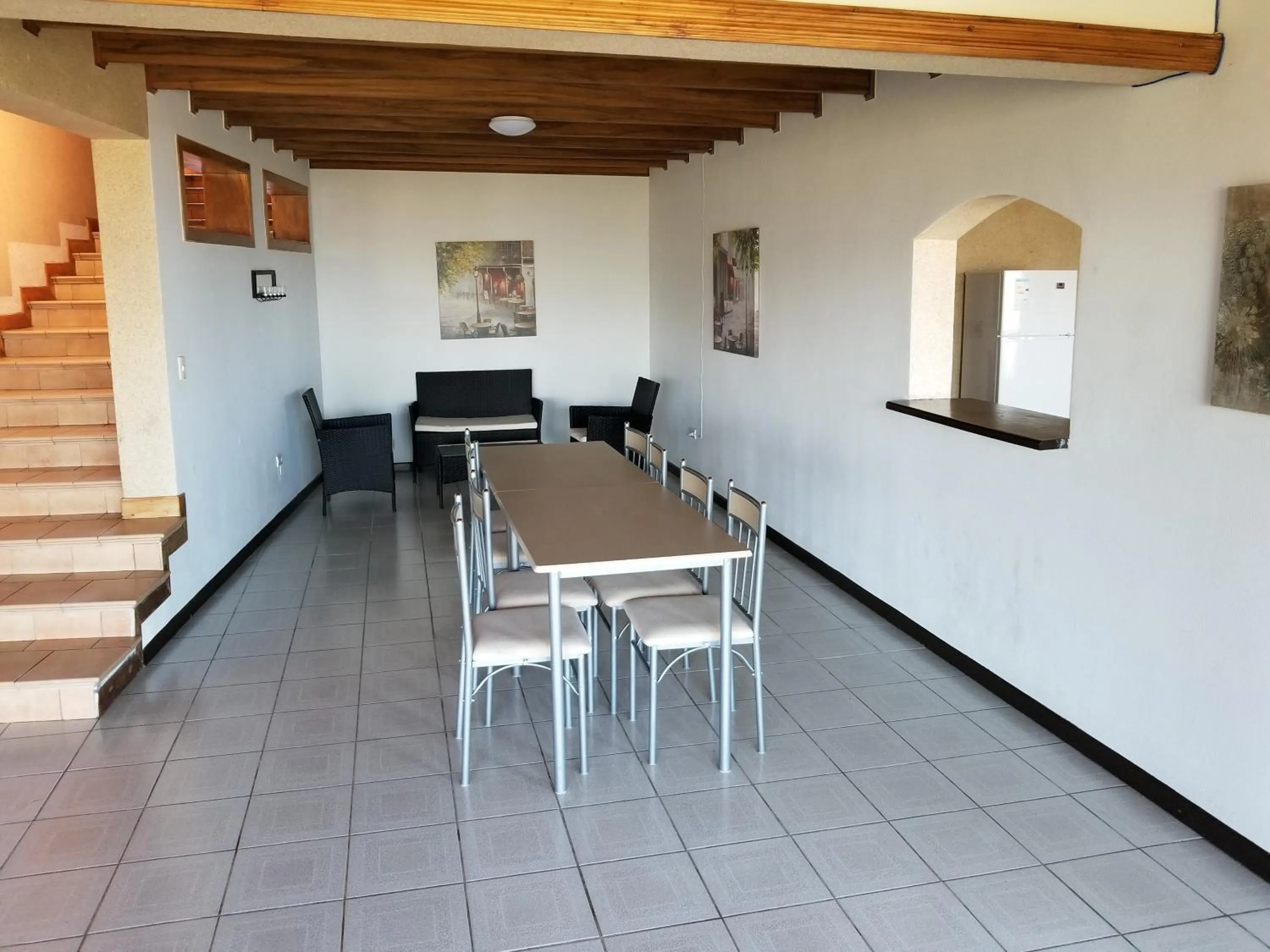 Dining area in Hotel Monte Campana Escazu