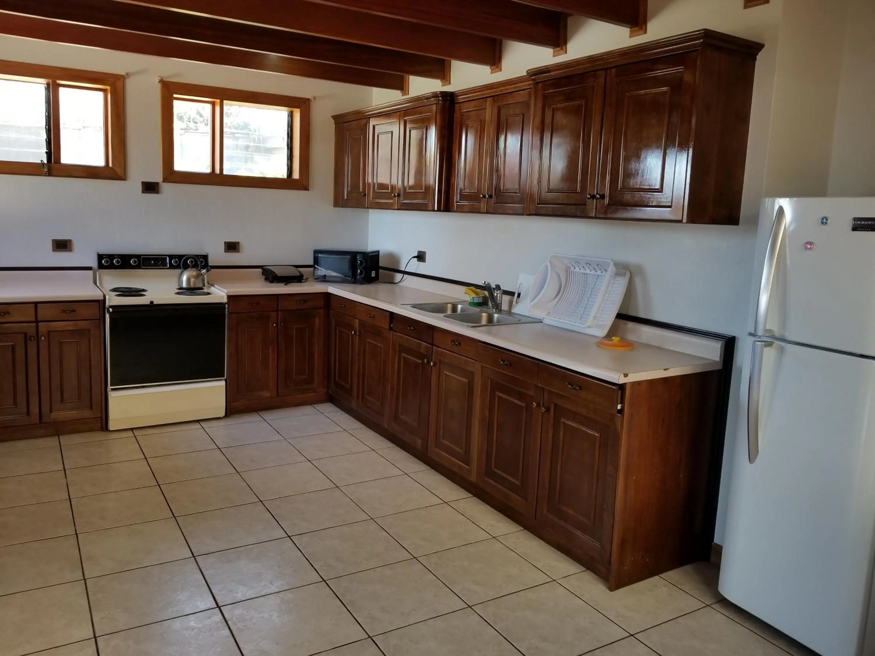 Kitchen or kitchenette in Hotel Monte Campana Escazu