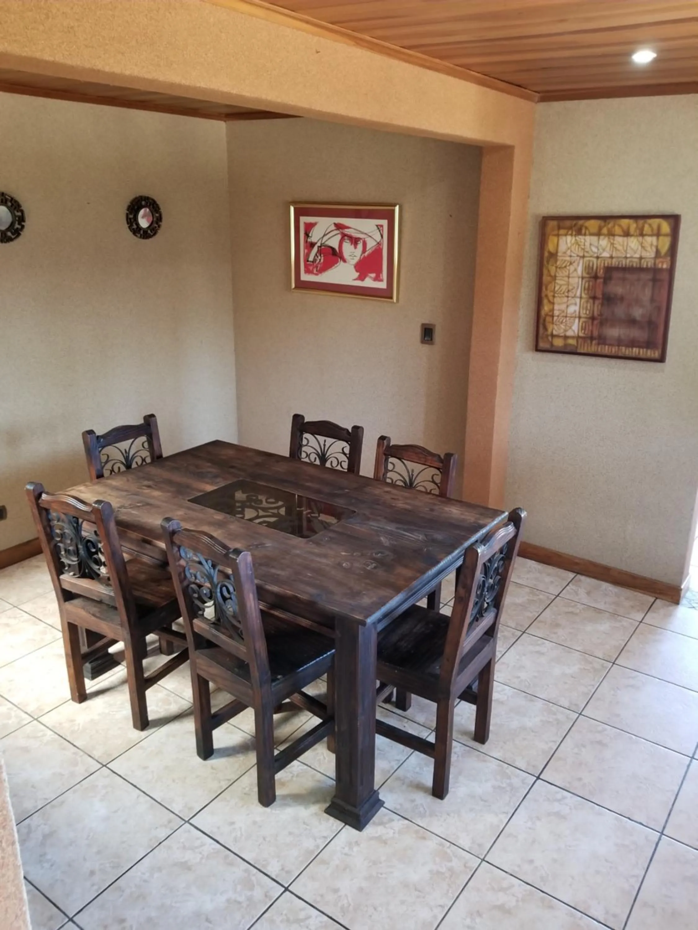 Dining area in Hotel Monte Campana Escazu